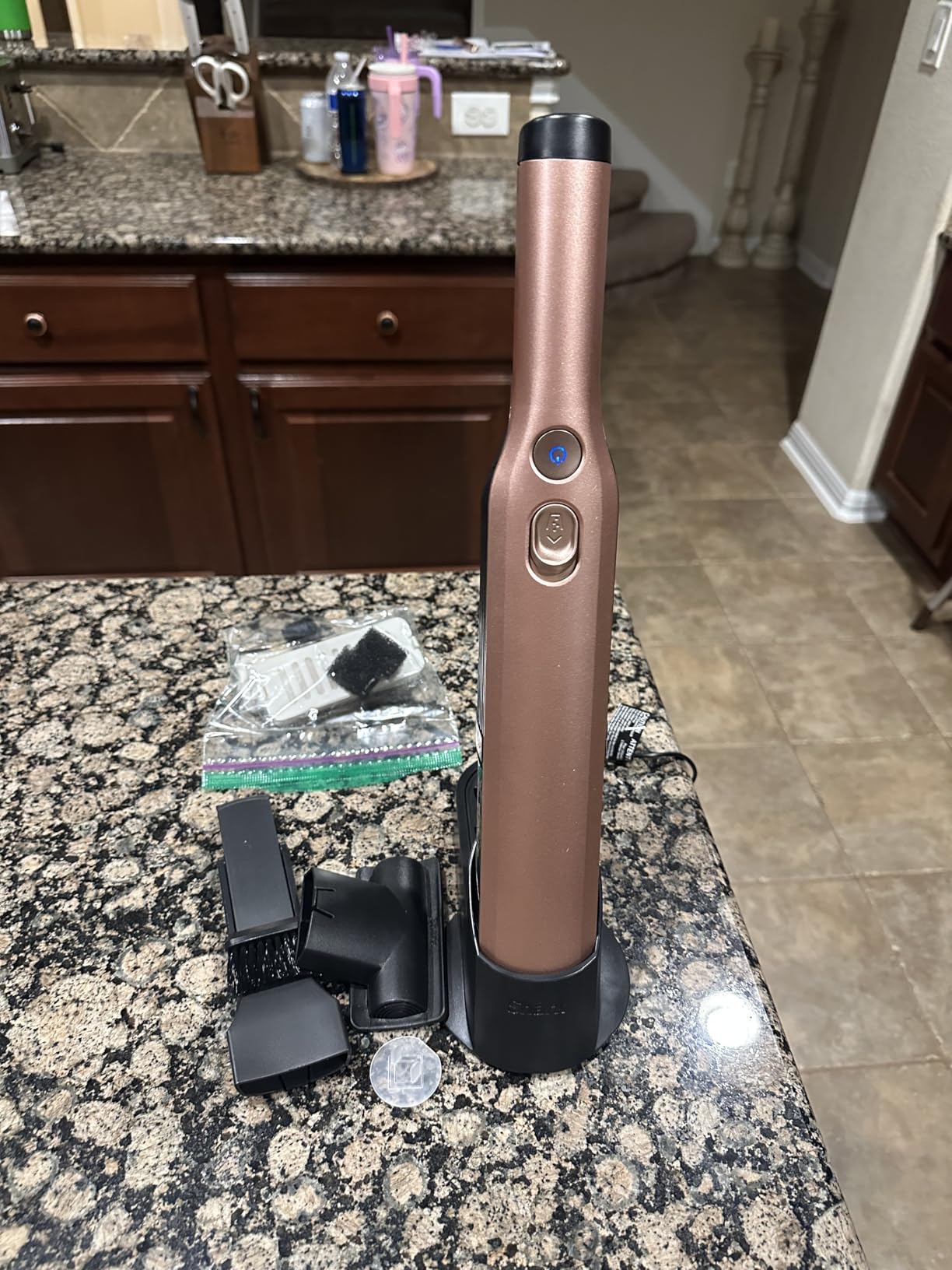 Shark WV201 WANDVAC Handheld Vacuum, Lightweight at 1.4 Pounds with Powerful Suction - Customer Photo 2