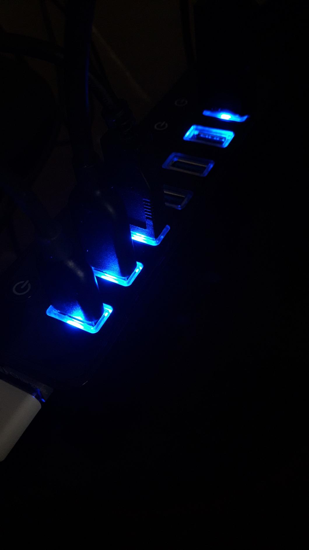 Powered USB Hub 3.0, Atolla 7-Port USB Data Hub Splitter with One Smart Charging Port and Individual On/Off Switches and 5V/4A Power Adapter USB Extension for MacBook, Mac Pro/Mini and More. customer photo 1