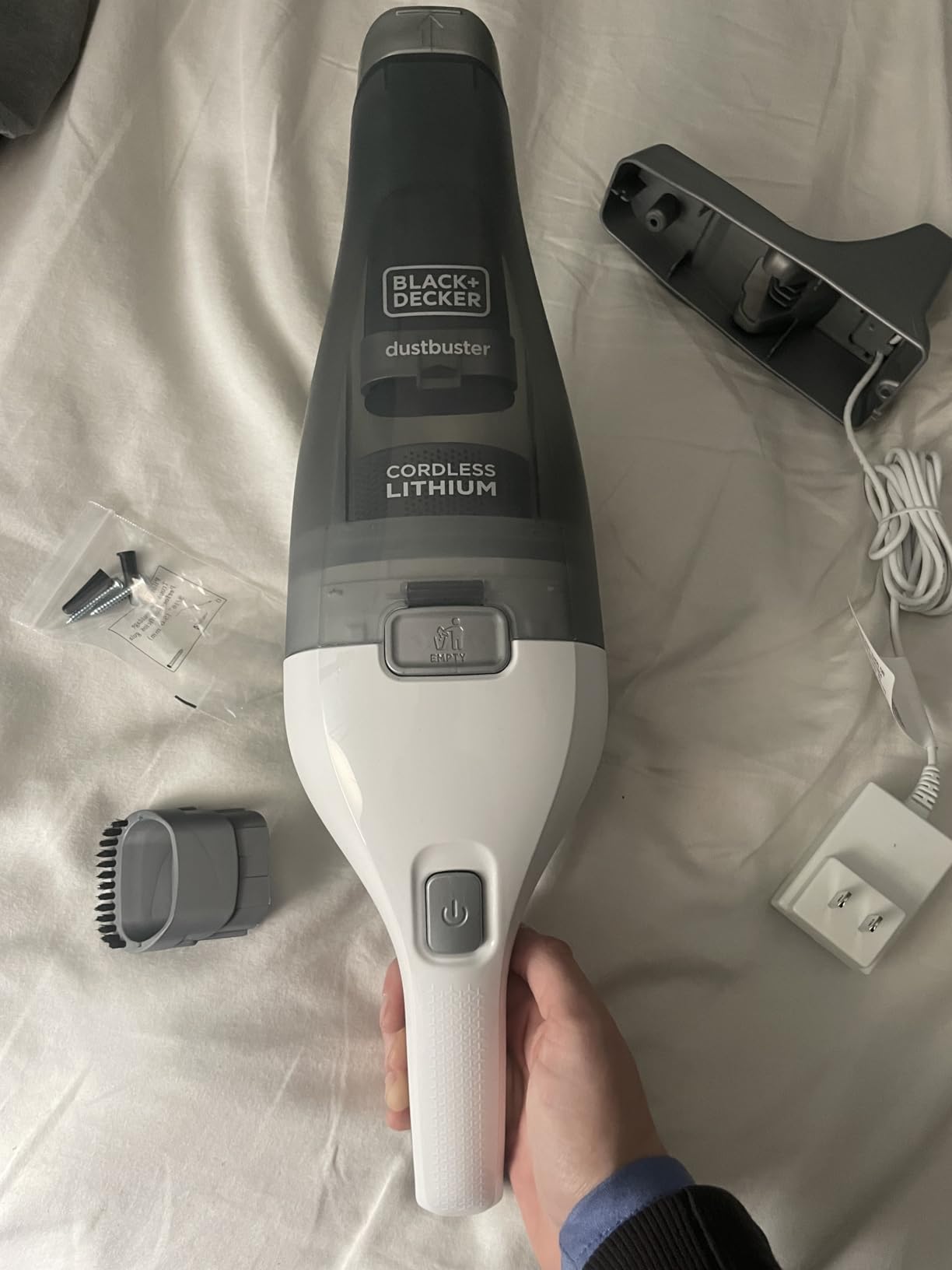 BLACK+DECKER dustbuster Cordless Handheld Vacuum, QuickClean HNVC215B10 - Customer Photo 1