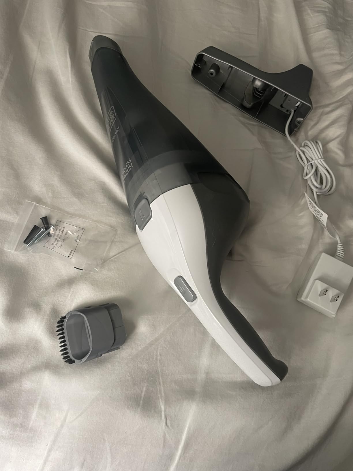 BLACK+DECKER dustbuster Cordless Handheld Vacuum, QuickClean HNVC215B10 - Customer Photo 2