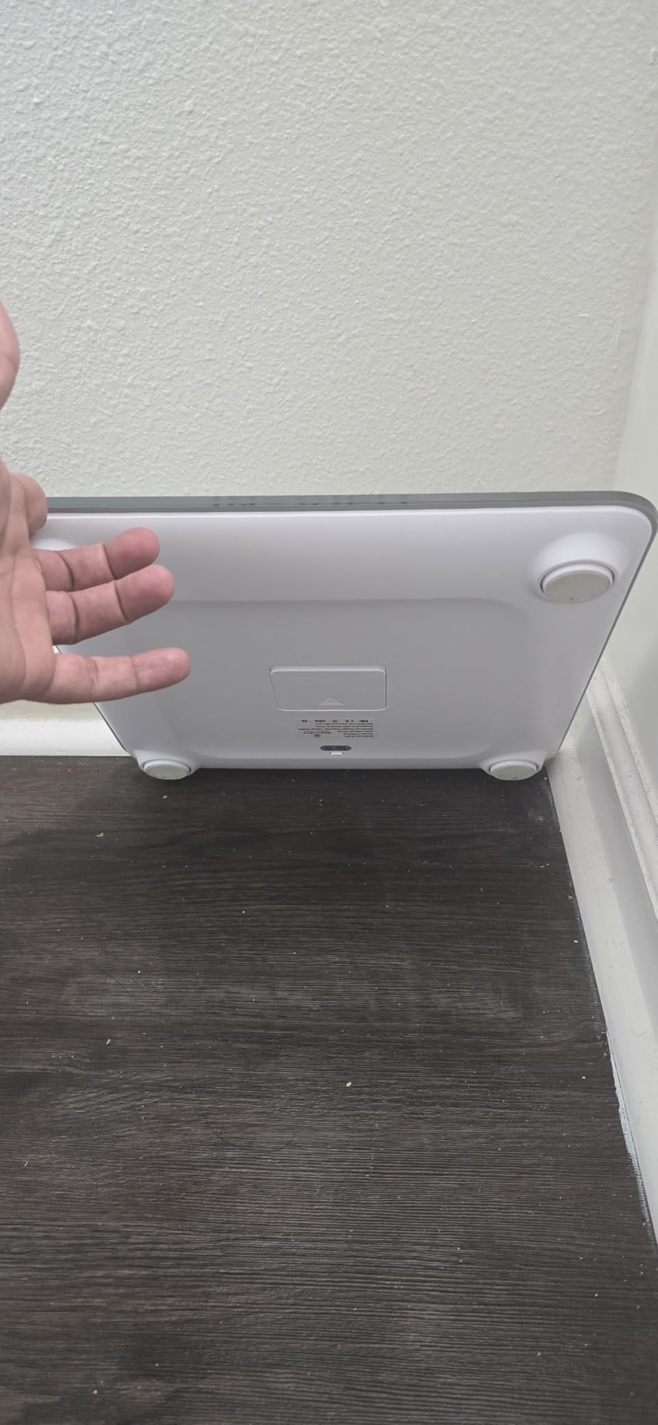 INEVIFIT Bathroom Scale, Highly Accurate Digital Bathroom Body Scale, Measures Weight up to 400 lbs. Includes Batteries - Customer Photo 2