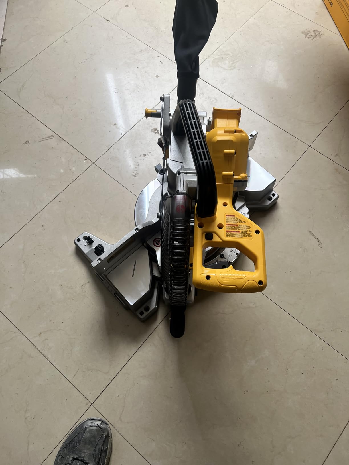 DEWALT Miter Saw, Single Bevel, Compound, 10-Inch, 15-Amp (DWS713) customer photo 1