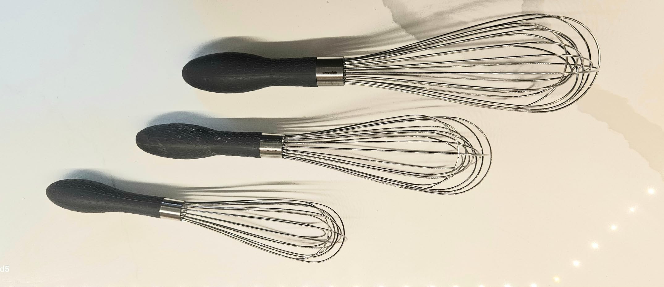 Amazon Basics Stainless Steel Wire Whisk Set for Cooking, Dishwasher Safe, 3 Piece, Black/Silver - Customer Photo 2