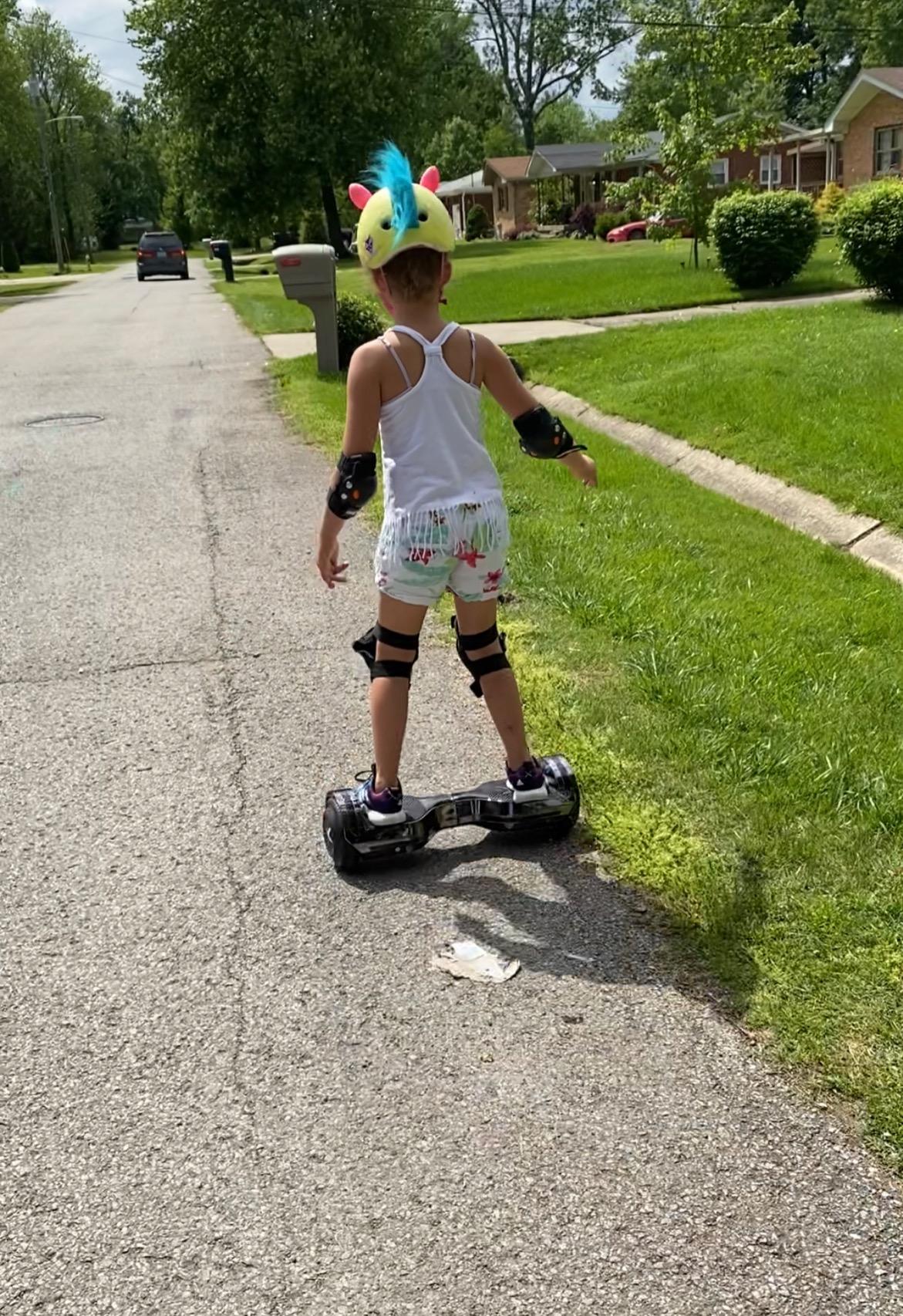 Hover-1 Chrome Electric Self Balancing Scooter with 6MPH Top Speed, 6 Mile Range, 4.5HR Full-Charge, Built-In Bluetooth Speaker, Rider Modes: Beginner to Expert - Customer Photo 2