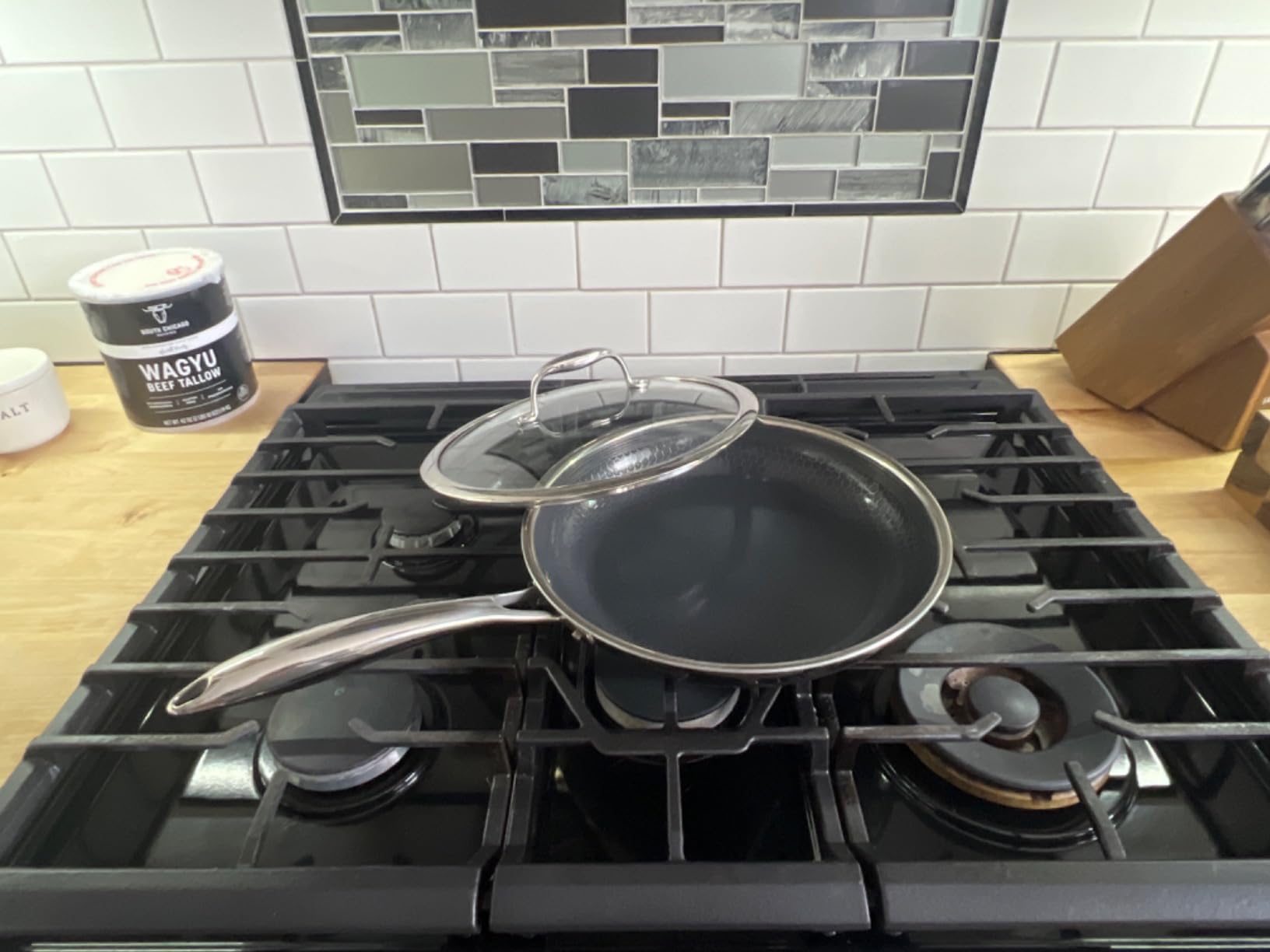 HexClad Hybrid Nonstick 8-Inch Frying Pan, Stay-Cool Handle, Dishwasher-Friendly, Oven-Safe Up to 900°F, Induction Ready, Compatible with All Cooktops - Customer Photo 1