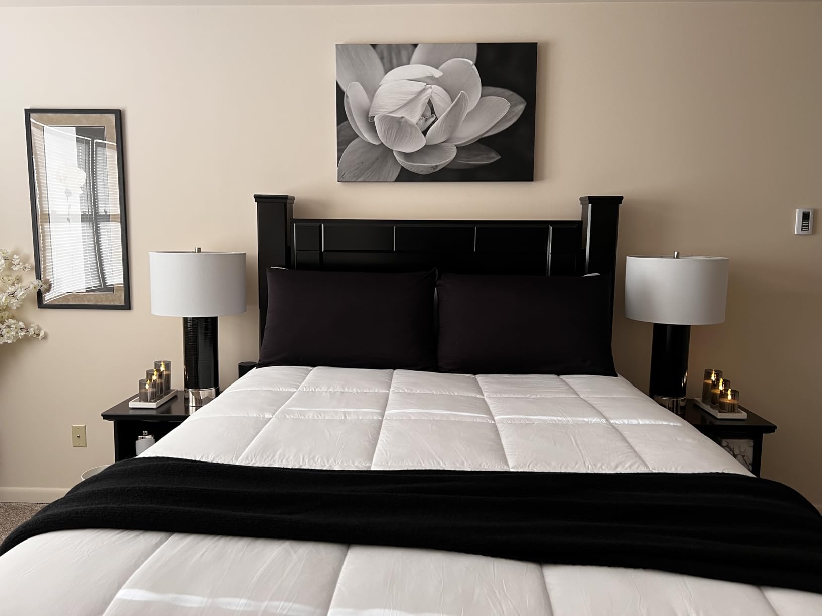 Bedsure Comforter Duvet Insert - Quilted Comforters King Size, All Season Duvet, GentleSoft Down Alternative Bedding Blanket, with 8 Tabs, Gifts for Women/Men, White, King 90 x 102 Inches - Customer Photo 1