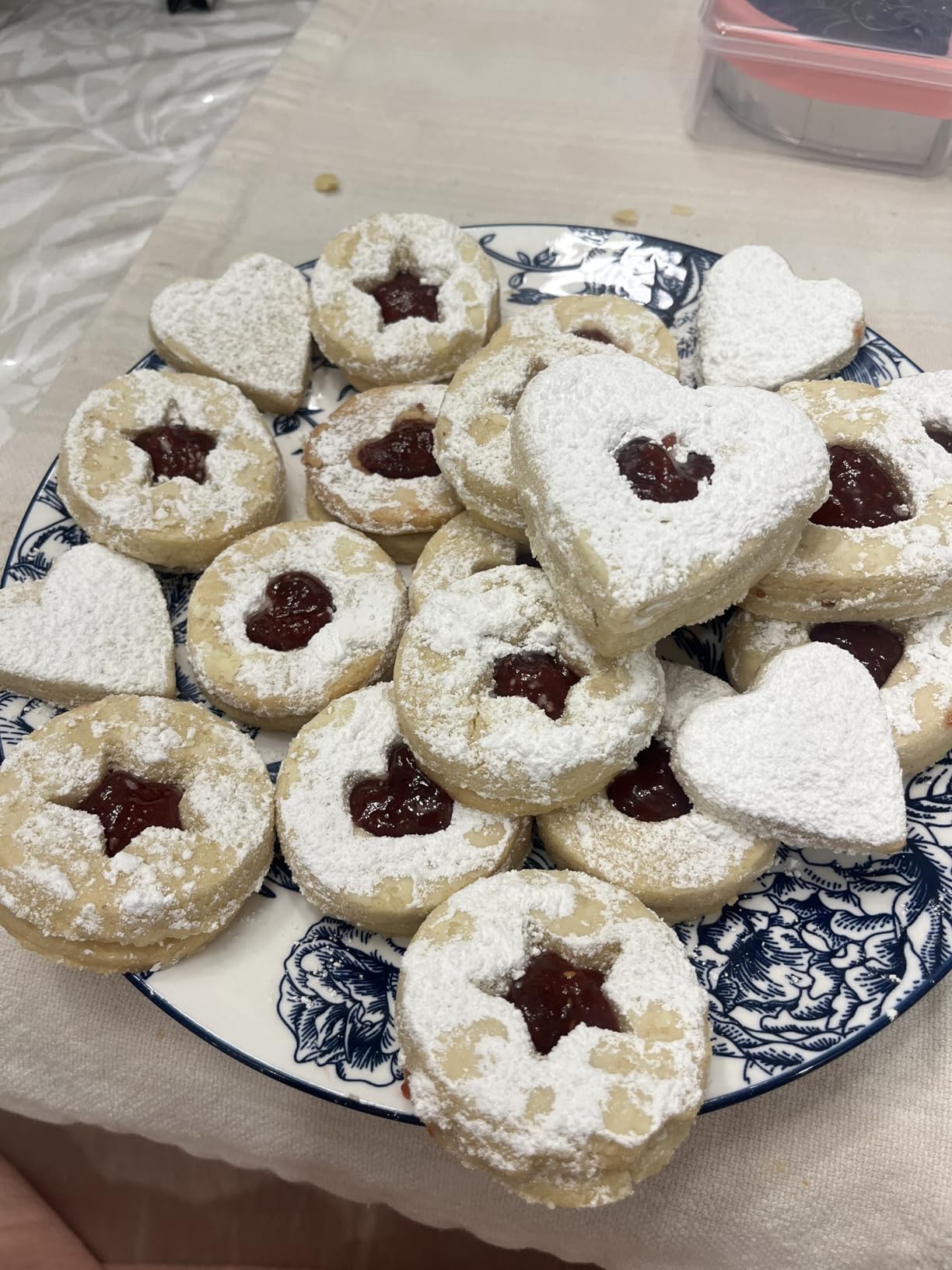 Heart Cookie Cutter Set, 9 Piece Heart Shapes Stainless Steel Cookie Cutters Mold for Cakes Biscuits and Sandwiches, 0.98 Heart Cookie Cutter Set, 9 Piece Heart Shapes Stainless Steel Cookie Cutters Mold for Cakes Biscuits and Sandwiches, 0.98
