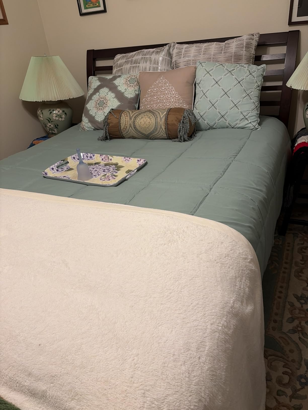 DOWNCOOL Comforters Queen Size, Duvet Insert, White All Season Duvet, Lightweight Quilt, Down Alternative Hotel Comforter - Customer Photo 2