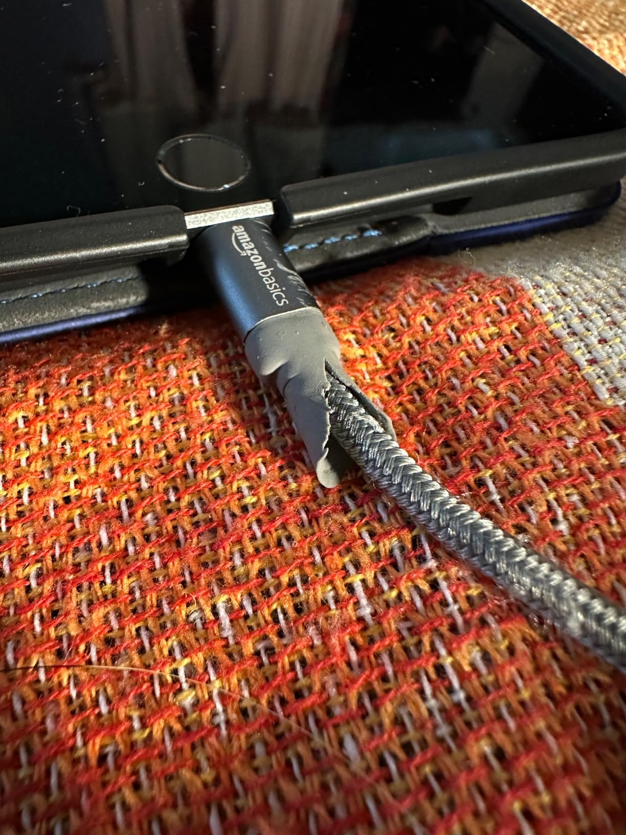 Amazon Basics USB-A to Lightning Charger Cable, Nylon Braided Cord, MFi Certified for Apple iPhone 14 13 12 11 X Xs Pro, Pro Max, Plus, iPad, 10,000 Bend Lifespan, 6 Foot, Dark Gray Customer Review Amazon Basics USB-A to Lightning Charger Cable, Nylon Braided Cord, MFi Certified for Apple iPhone 14 13 12 11 X Xs Pro, Pro Max, Plus, iPad, 10,000 Bend Lifespan, 6 Foot, Dark Gray - Customer Photo 1