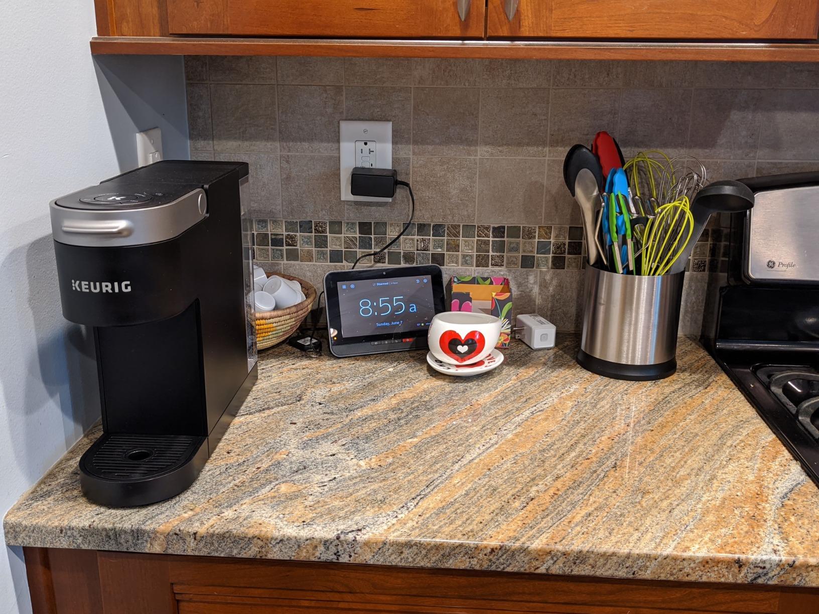 Keurig K-Slim Single Serve K-Cup Pod Coffee Maker, Multistream Technology, 3 Brew Sizes, Slim and Sleek Design, 46oz Removable Reservoir, Black customer photo 1