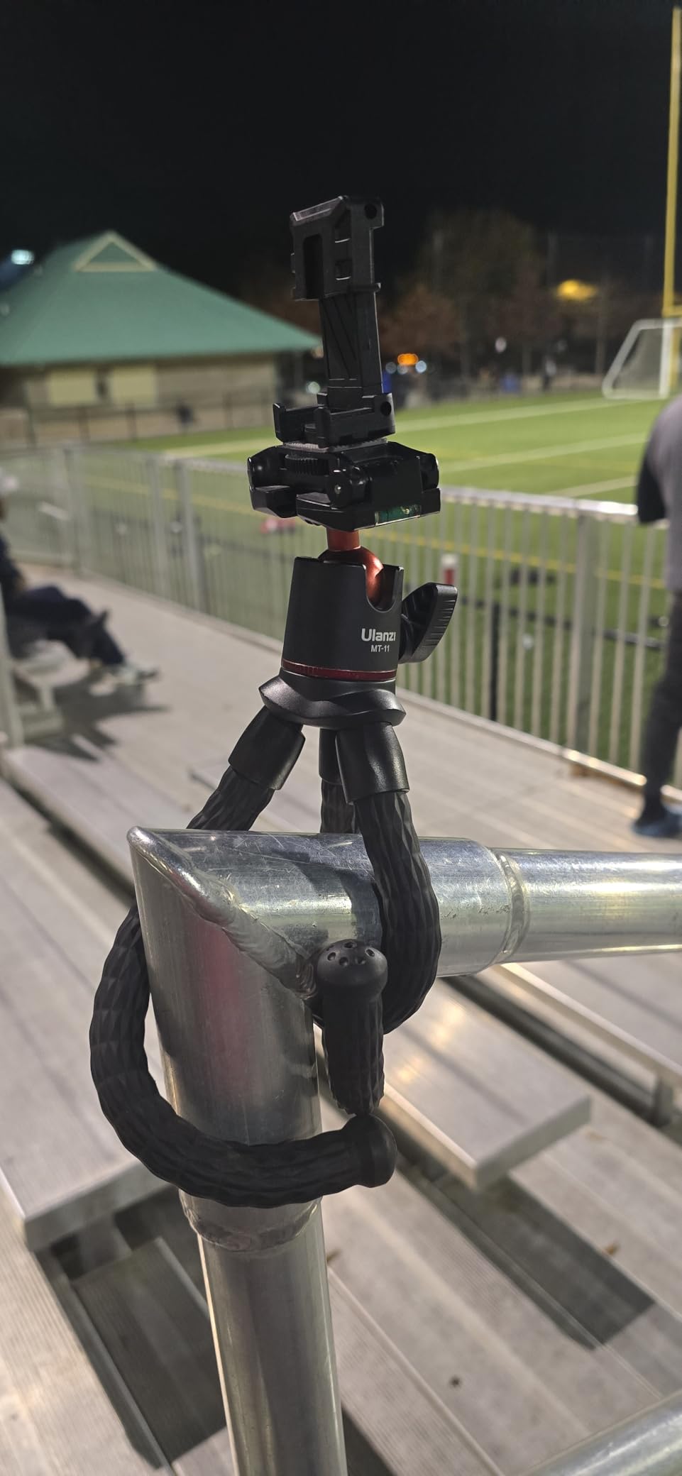 ULANZI Camera Tripod, Mini Flexible Stand w Hidden Phone Holder w Cold Shoe Mount, 1/4'' Screw f Magic Arm, Universal f iPhone 17 16 15 14 Pro Max XS Max X Samsung Canon Nikon Sony DJ Pocket 3 Cameras Customer Review ULANZI Camera Tripod, Mini Flexible Stand w Hidden Phone Holder w Cold Shoe Mount, 1/4'' Screw f Magic Arm, Universal f iPhone 17 16 15 14 Pro Max XS Max X Samsung Canon Nikon Sony DJ Pocket 3 Cameras - Customer Photo 2