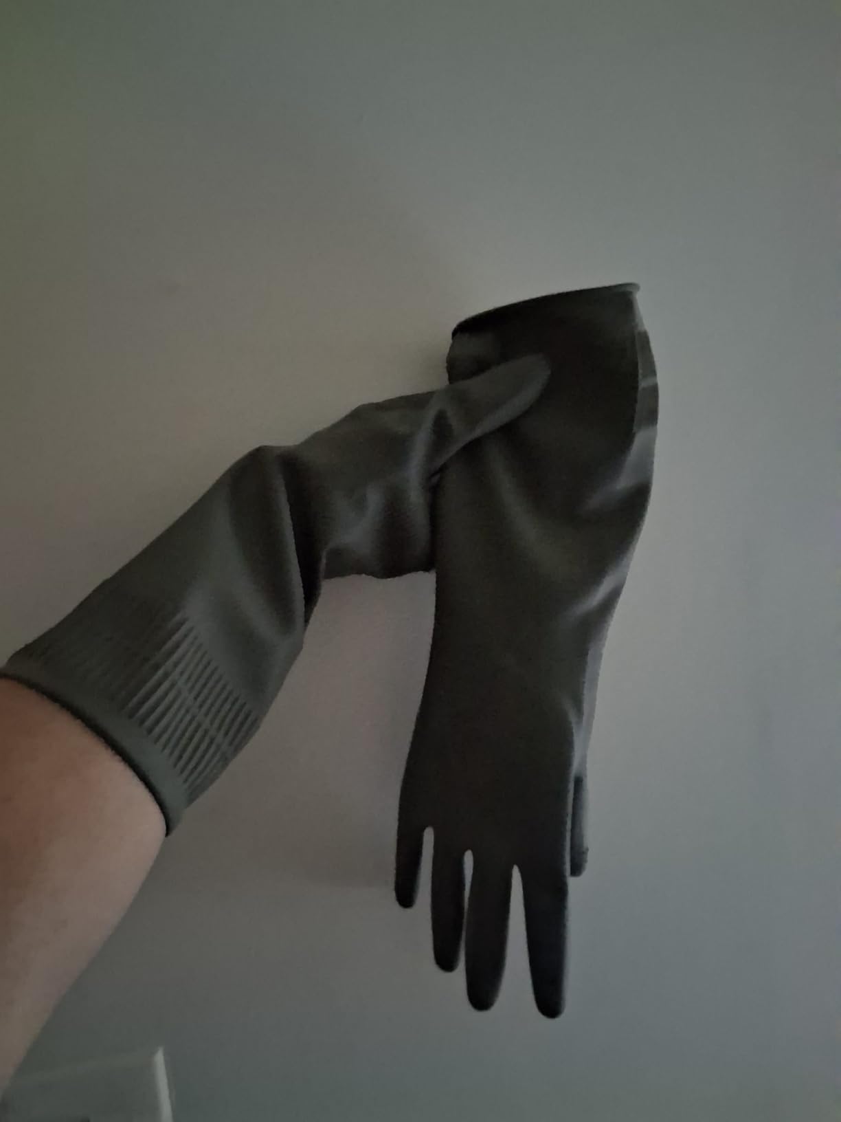 Mamison 2 Pairs Reusable Waterproof Household Dishwashing Cleaning Rubber Gloves, Non-Slip Kitchen Glove - Customer Photo 1