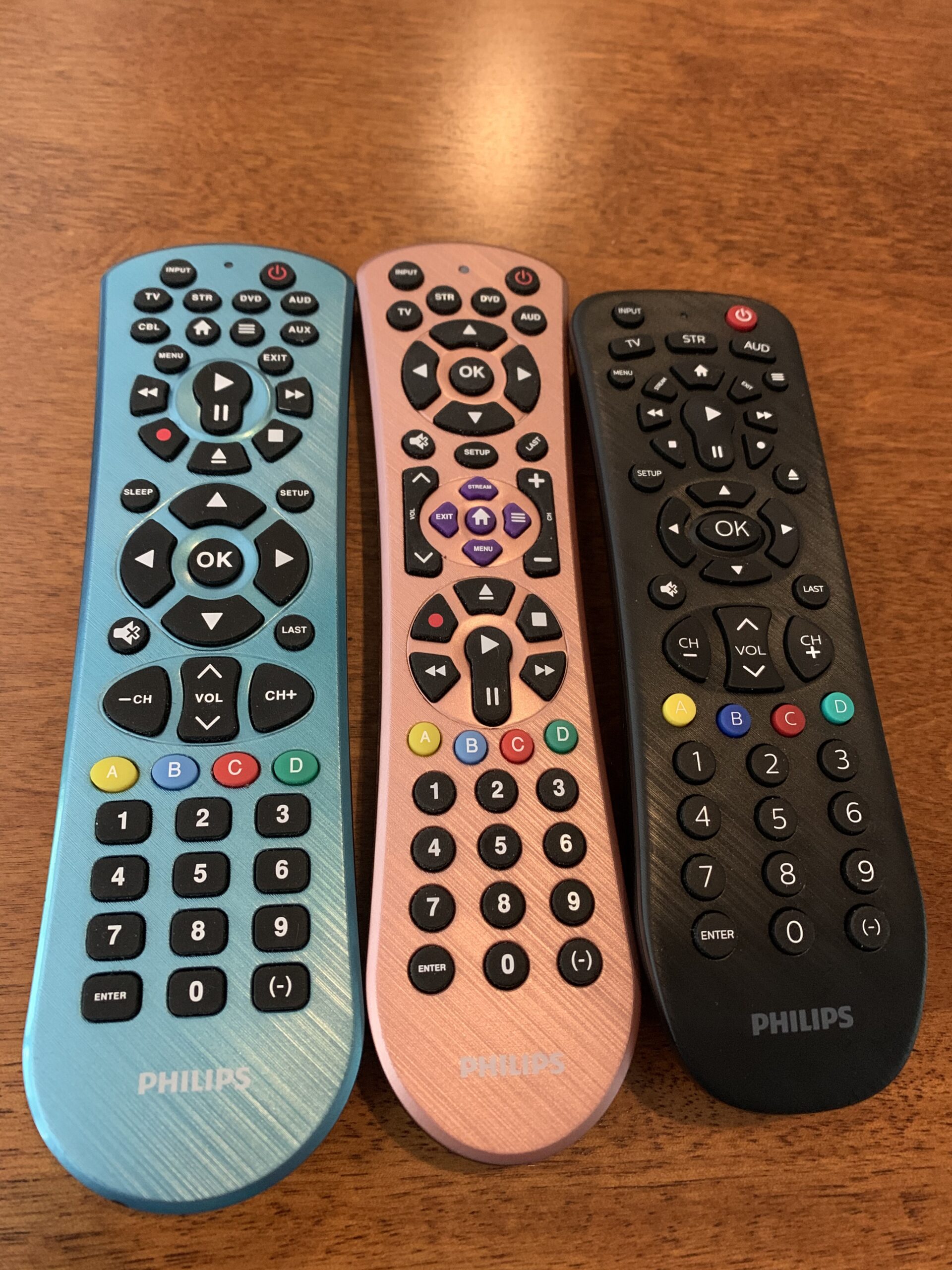 Philips Universal Remote Control, Universal TV Remote Replacement, Samsung TV Remote Control Universal, for Roku Remote Replacement, Vizio, LG, Sony, Apple TV, Smart TVs, 4 Device, Blue, SRP4229B/28 Customer Review Philips Universal Remote Control, Universal TV Remote Replacement, Samsung TV Remote Control Universal, for Roku Remote Replacement, Vizio, LG, Sony, Apple TV, Smart TVs, 4 Device, Blue, SRP4229B/28 - Customer Photo 1
