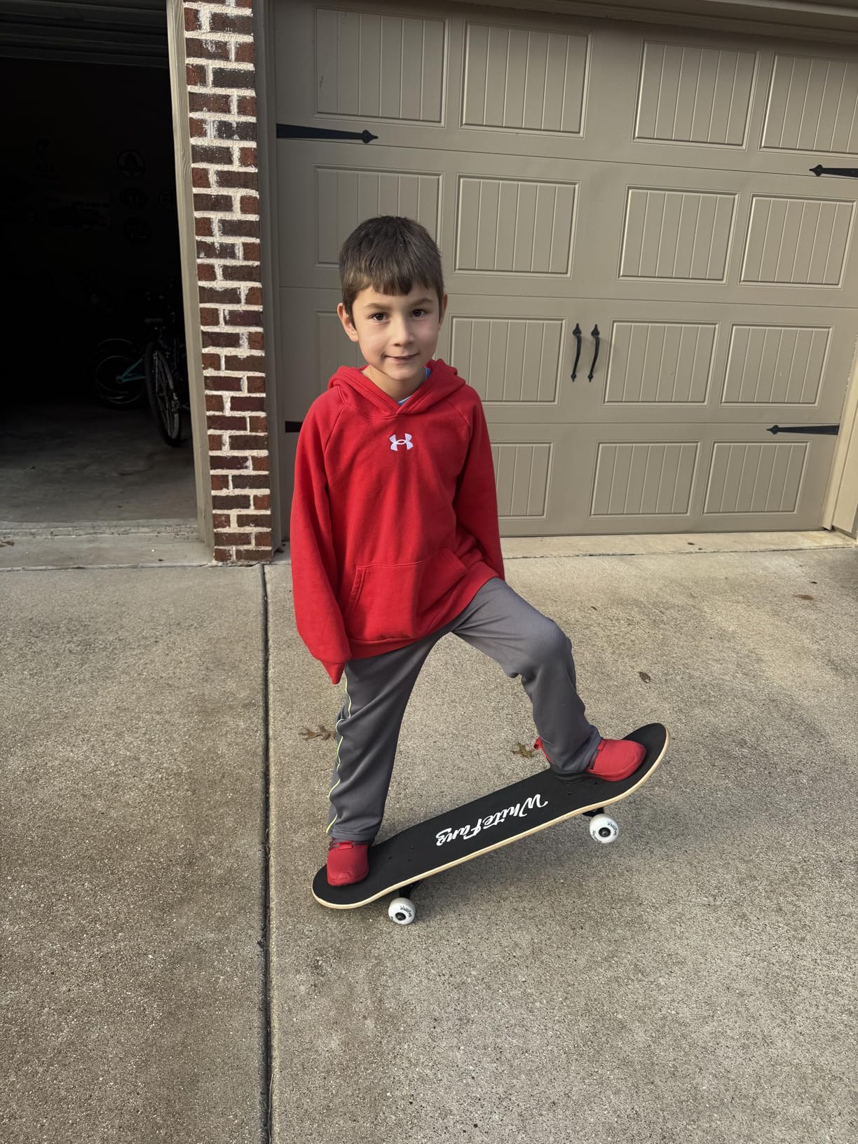 WhiteFang Skateboards for Beginners, Complete Skateboard 31 x 7.88, 7 Layer Canadian Maple Double Kick Concave Standard and Tricks Skateboards for Kids and Beginners Customer Review WhiteFang Skateboards for Beginners, Complete Skateboard 31 x 7.88, 7 Layer Canadian Maple Double Kick Concave Standard and Tricks Skateboards for Kids and Beginners - Customer Photo 2