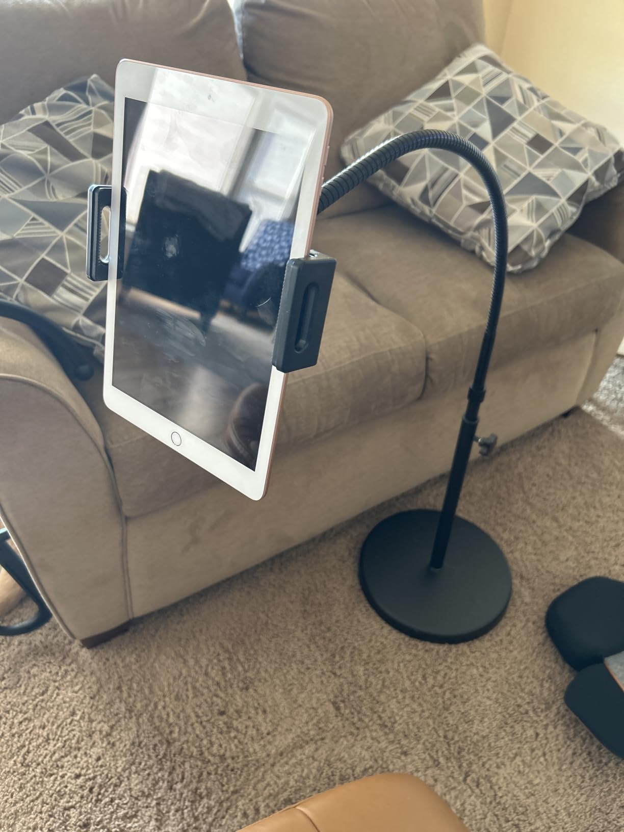 Lamicall Tablet Floor Stand Holder - Gooseneck Tablet Mount for Bed, 63 Lamicall Tablet Floor Stand Holder - Gooseneck Tablet Mount for Bed, 63