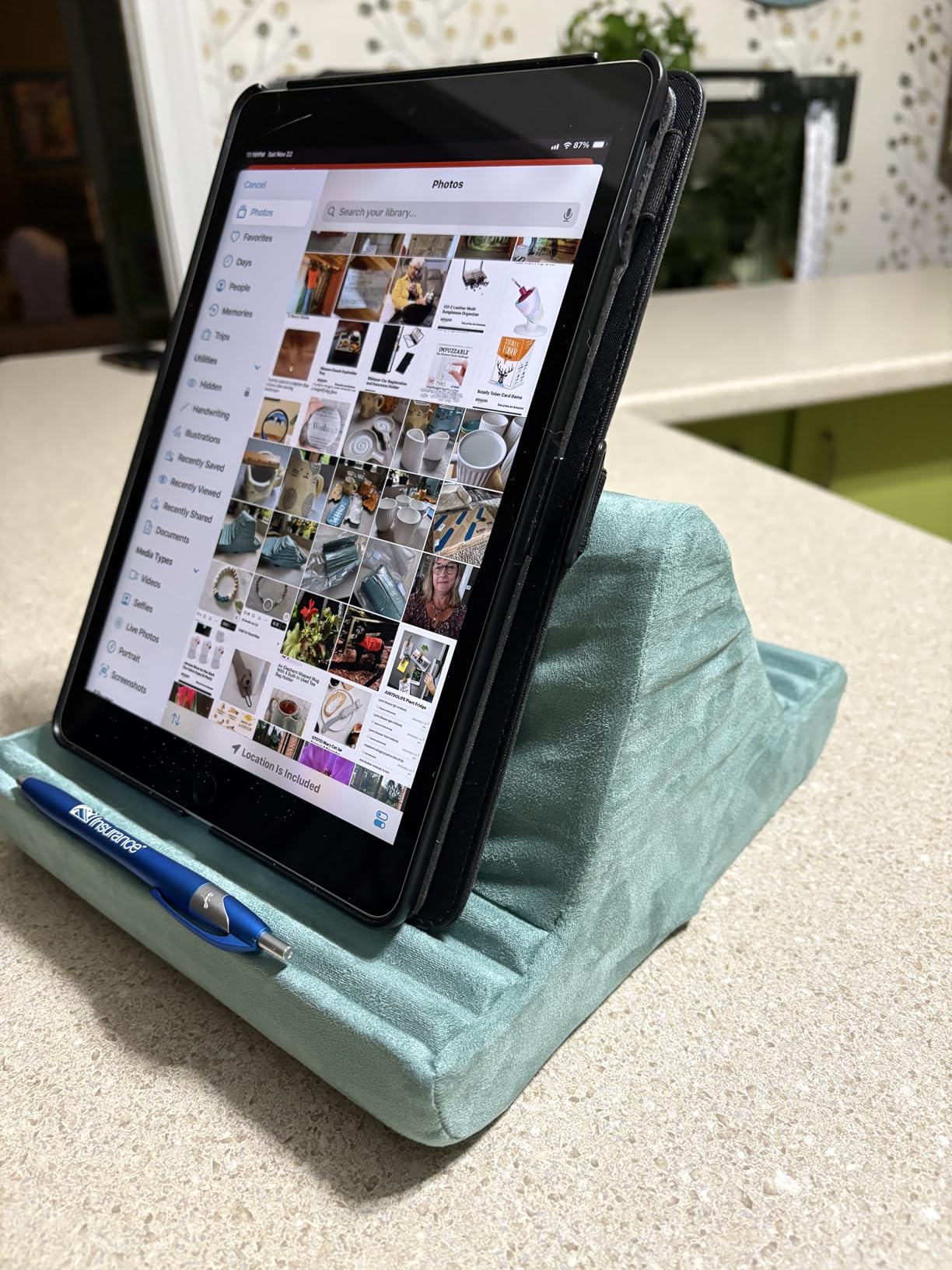 Lamicall Tablet Pillow Stand, Pillow Soft Pad for Lap - Tablet Holder Dock for Bed with 6 Viewing Angles, Great Gifts, for 4-13 Lamicall Tablet Pillow Stand, Pillow Soft Pad for Lap - Tablet Holder Dock for Bed with 6 Viewing Angles, Great Gifts, for 4-13