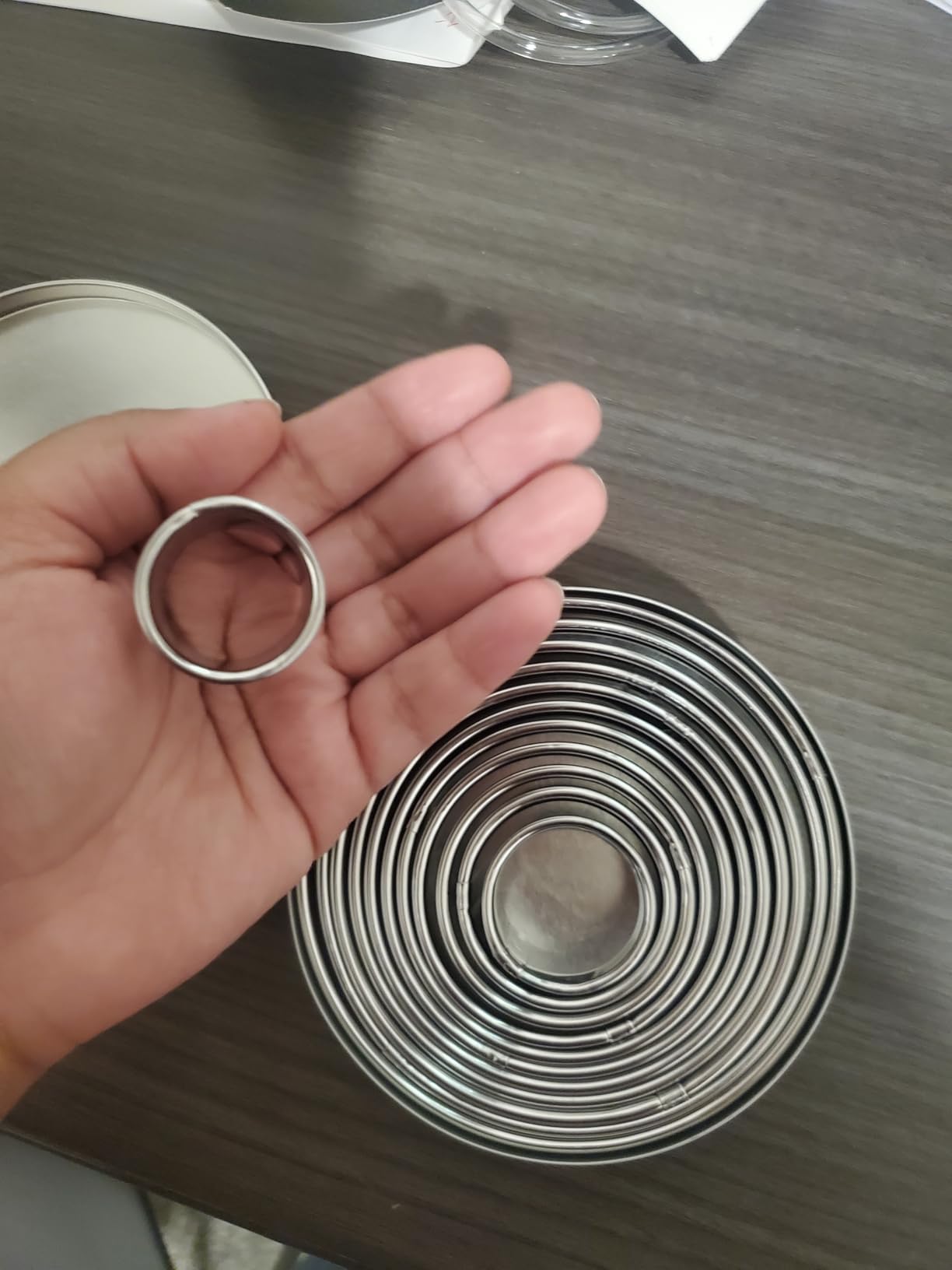 12 Pieces Round Cookie Biscuit Cutter Set, Graduated Circle Pastry Cutters, 18/8 Stainless Steel Cookie Cutters and Donut Cutter Ring Molds Customer Review 12 Pieces Round Cookie Biscuit Cutter Set, Graduated Circle Pastry Cutters, 18/8 Stainless Steel Cookie Cutters and Donut Cutter Ring Molds - Customer Photo 1