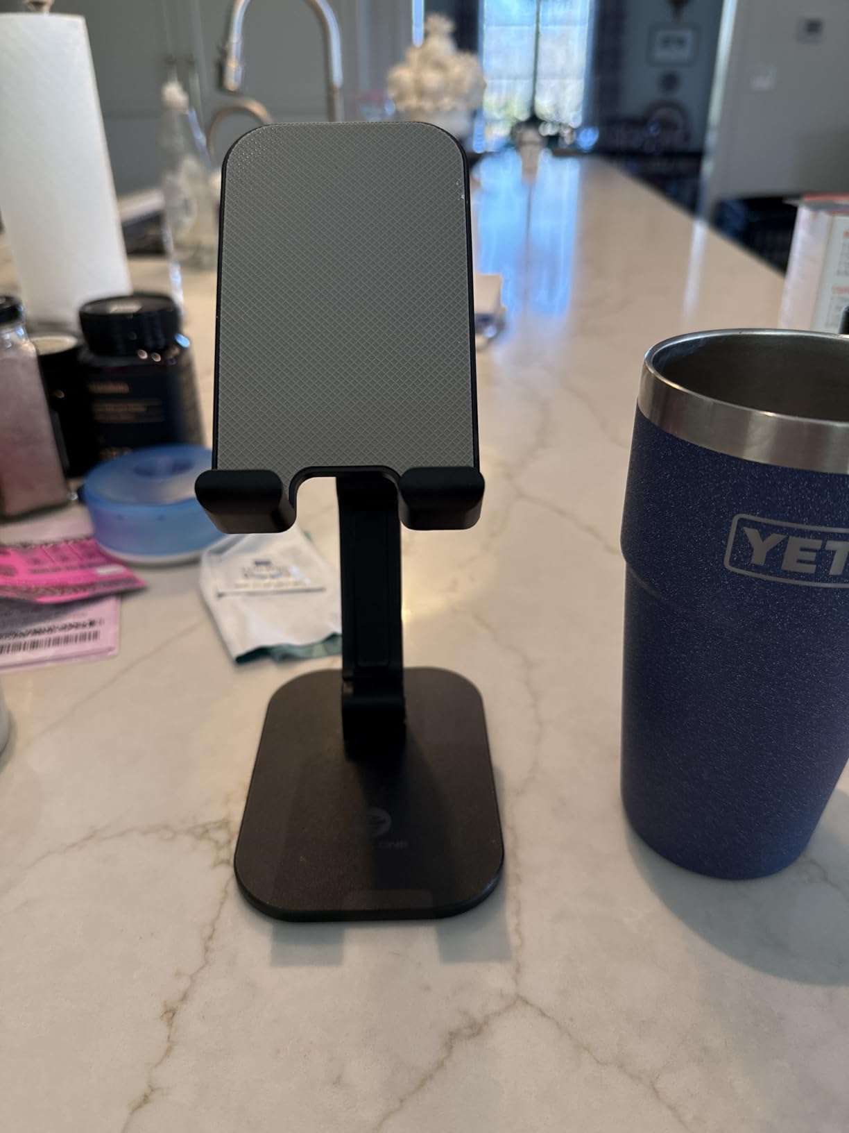 OCYCLONE Phone Stand, Adjustable Height and Angle Foldable Cell Phone Stand Holder for Desk, Taller iPhone Stand Compatible with 4.7