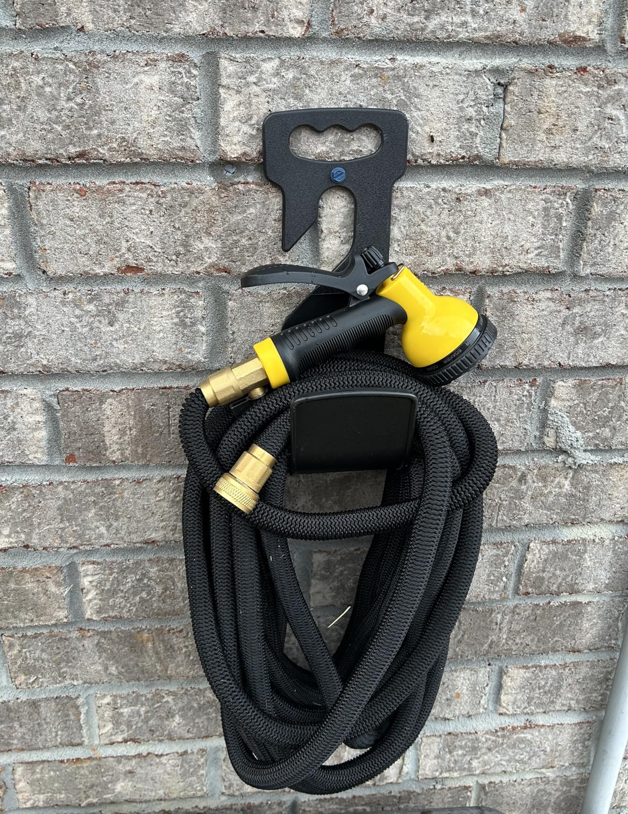 J&B XpandaHose 75ft Expandable Garden Hose with Holder - Heavy Duty Superior Strength 3750D - 4-Layer Latex Core - Extra Strong Brass Connectors and 10 Spray Nozzle w/Storage Bag (Green 75) - Customer Photo 1