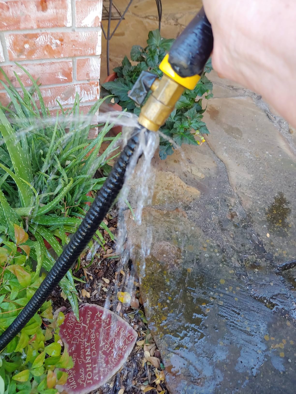 J&B XpandaHose 75ft Expandable Garden Hose with Holder - Heavy Duty Superior Strength 3750D - 4-Layer Latex Core - Extra Strong Brass Connectors and 10 Spray Nozzle w/Storage Bag (Green 75) - Customer Photo 2