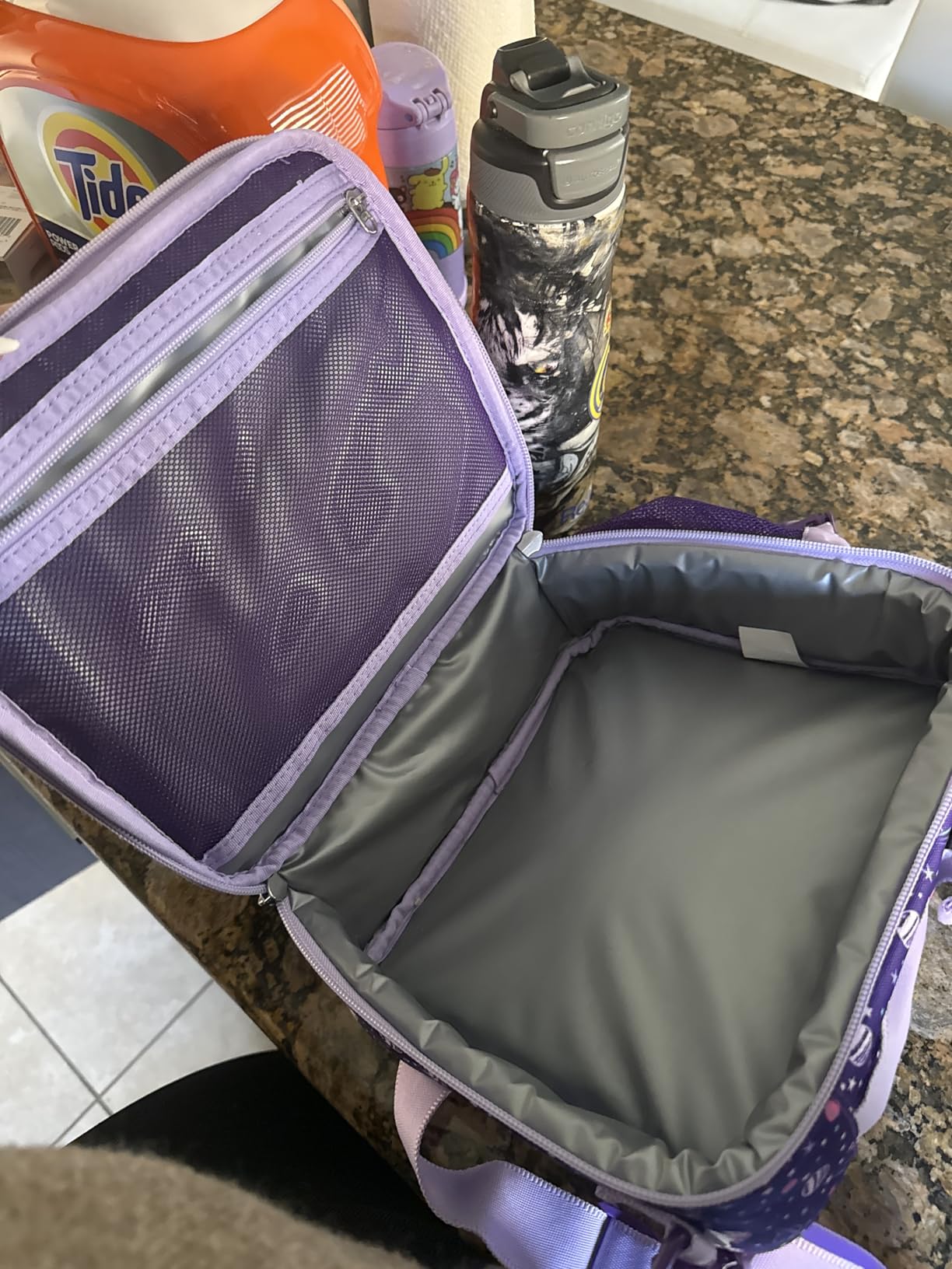 Bentgo Kids Lunch Bag - Durable, Double-Insulated Lunch Bag for Kids 3+; Holds Lunch Box, Water Bottle, & Snacks; Easy-Clean Water-Resistant Fabric & Multiple Zippered Pockets (Unicorn) Customer Review Bentgo Kids Lunch Bag - Durable, Double-Insulated Lunch Bag for Kids 3+; Holds Lunch Box, Water Bottle, & Snacks; Easy-Clean Water-Resistant Fabric & Multiple Zippered Pockets (Unicorn) - Customer Photo 5