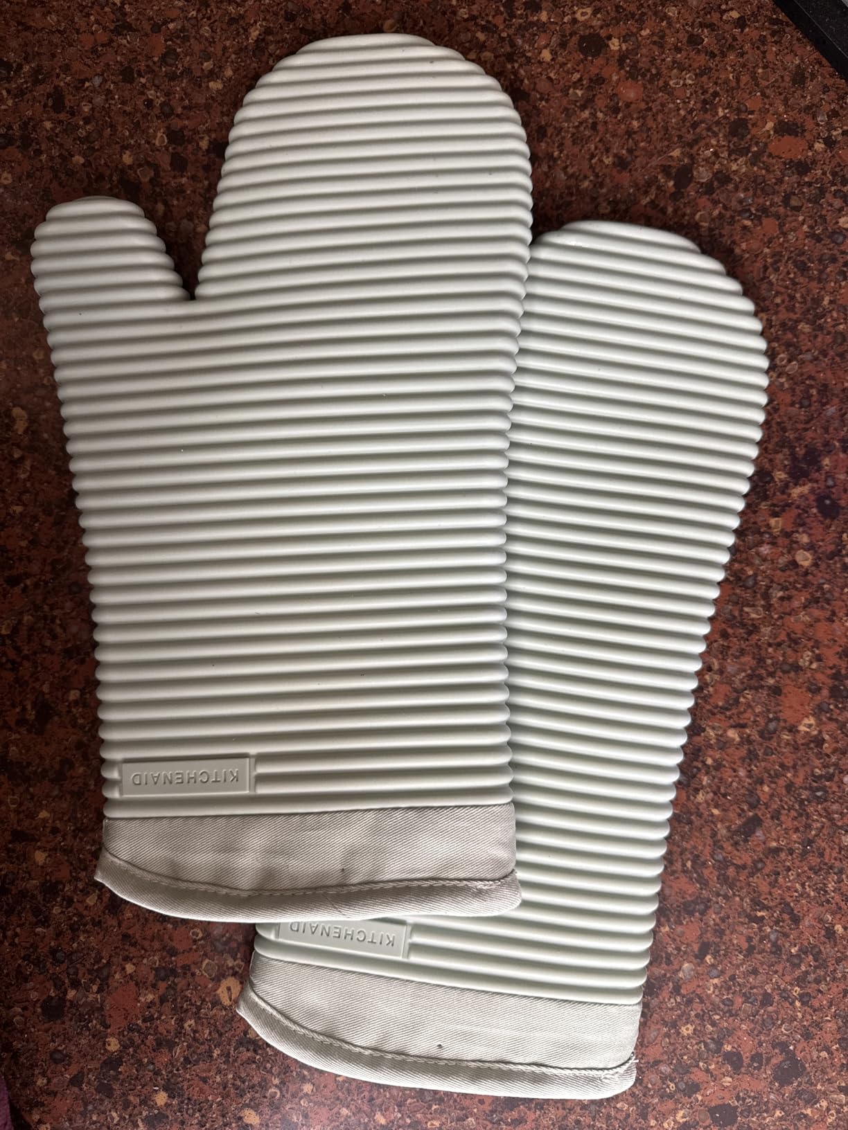 KITCHENAID Ribbed Soft Silicone Oven Mitt 2-Pack Set, 7.5 KITCHENAID Ribbed Soft Silicone Oven Mitt 2-Pack Set, 7.5