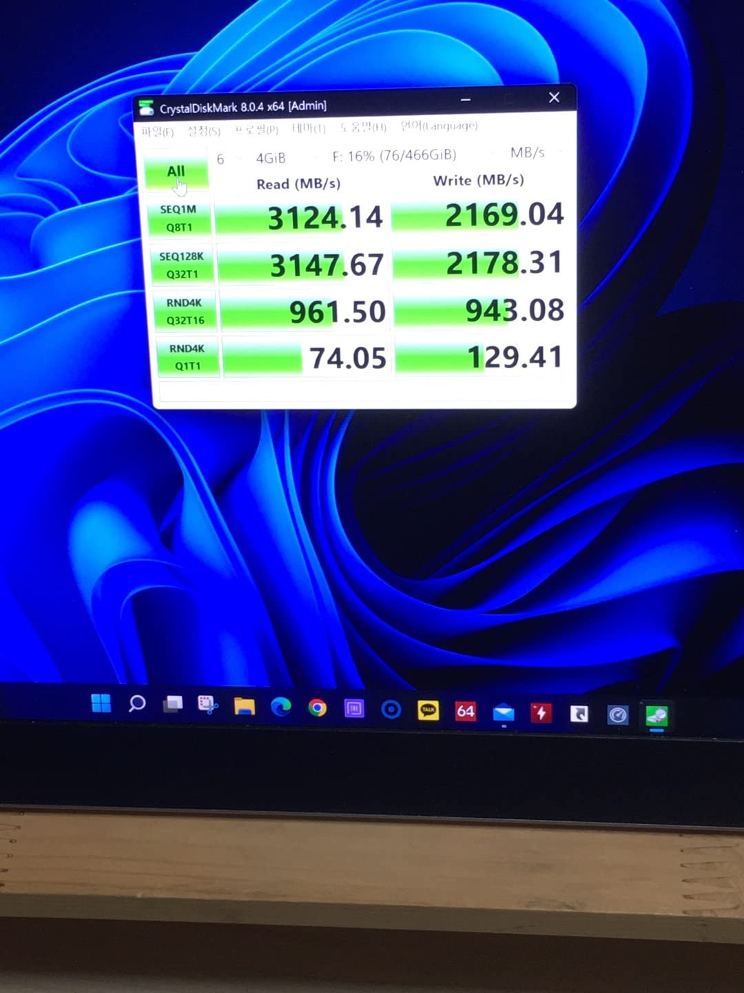 Kensington SD5700T Thunderbolt 4 Docking Station, Dual 4K, 90W PD - Windows and Mac OS customer photo 1