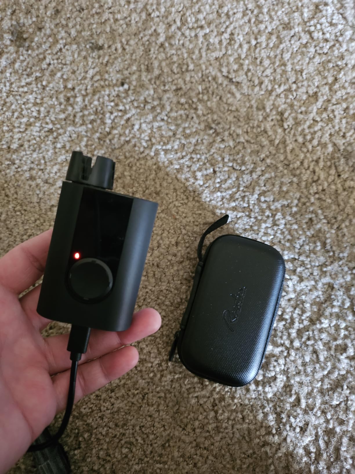 ROADIE 3 | Smart Automatic Guitar Tuner, Metronome & String Winder | For Electric Guitars, Acoustic Guitars, 12-String Guitars, Ukulele, Banjo, Mandolin | 150+ Alternate Tunings - Customer Photo 2
