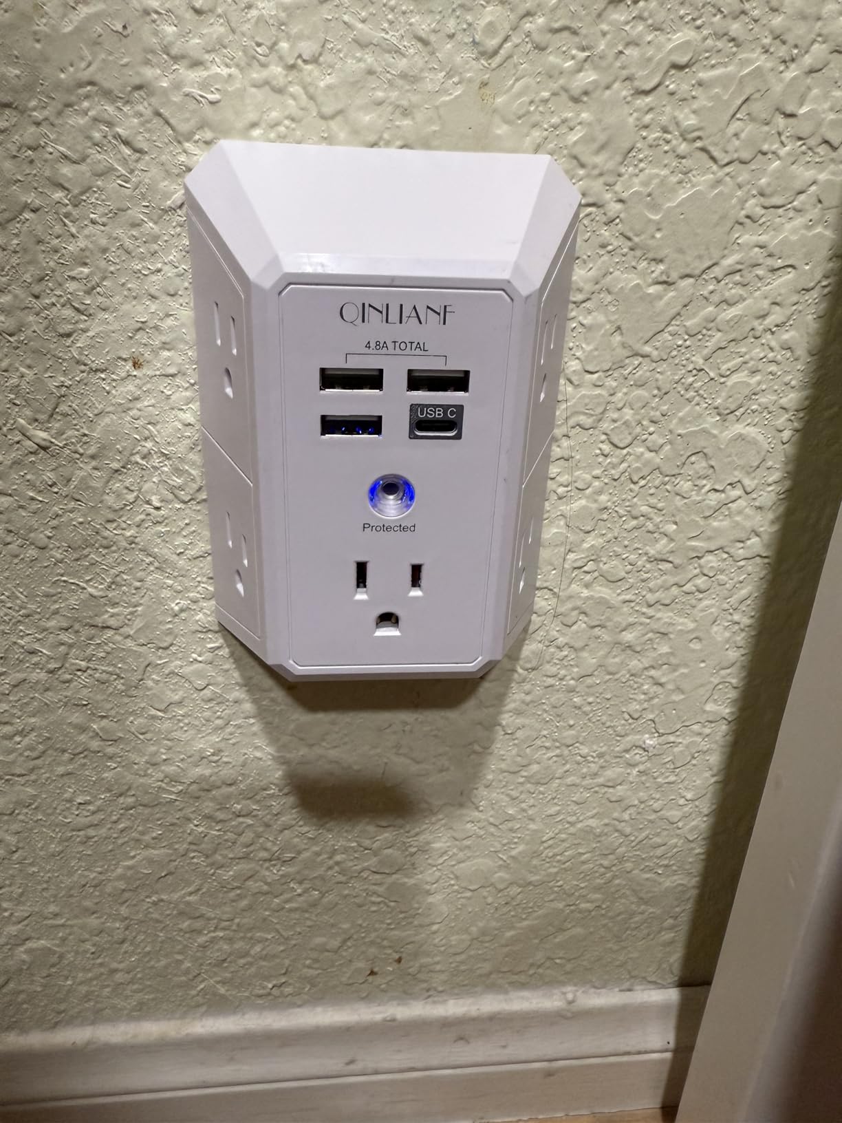 Wall Charger, Surge Protector, QINLIANF 5 Outlet Extender with 4 USB Charging Ports (4.8A Total) 3-Sided 1680J Power Strip Multi Plug Adapter Spaced for Home Travel Office (3U1C) - Customer Photo 1