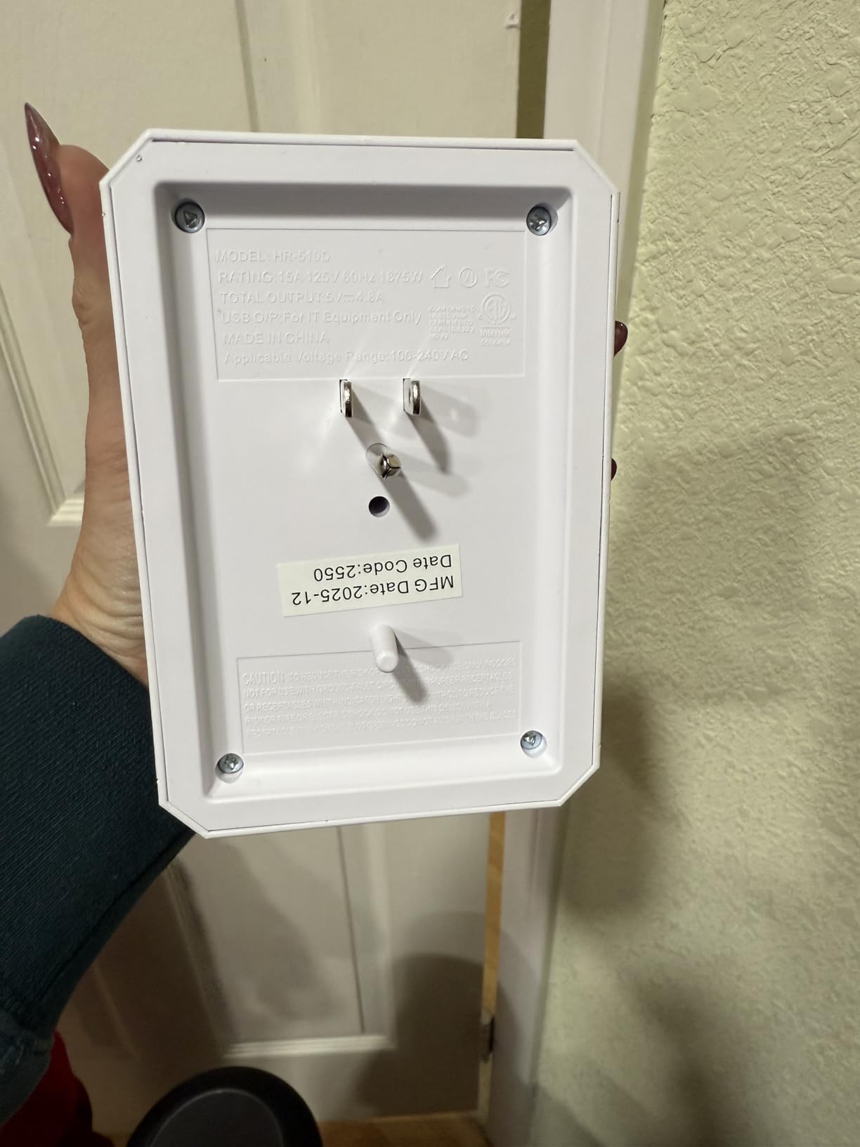 Wall Charger, Surge Protector, QINLIANF 5 Outlet Extender with 4 USB Charging Ports (4.8A Total) 3-Sided 1680J Power Strip Multi Plug Adapter Spaced for Home Travel Office (3U1C) - Customer Photo 2