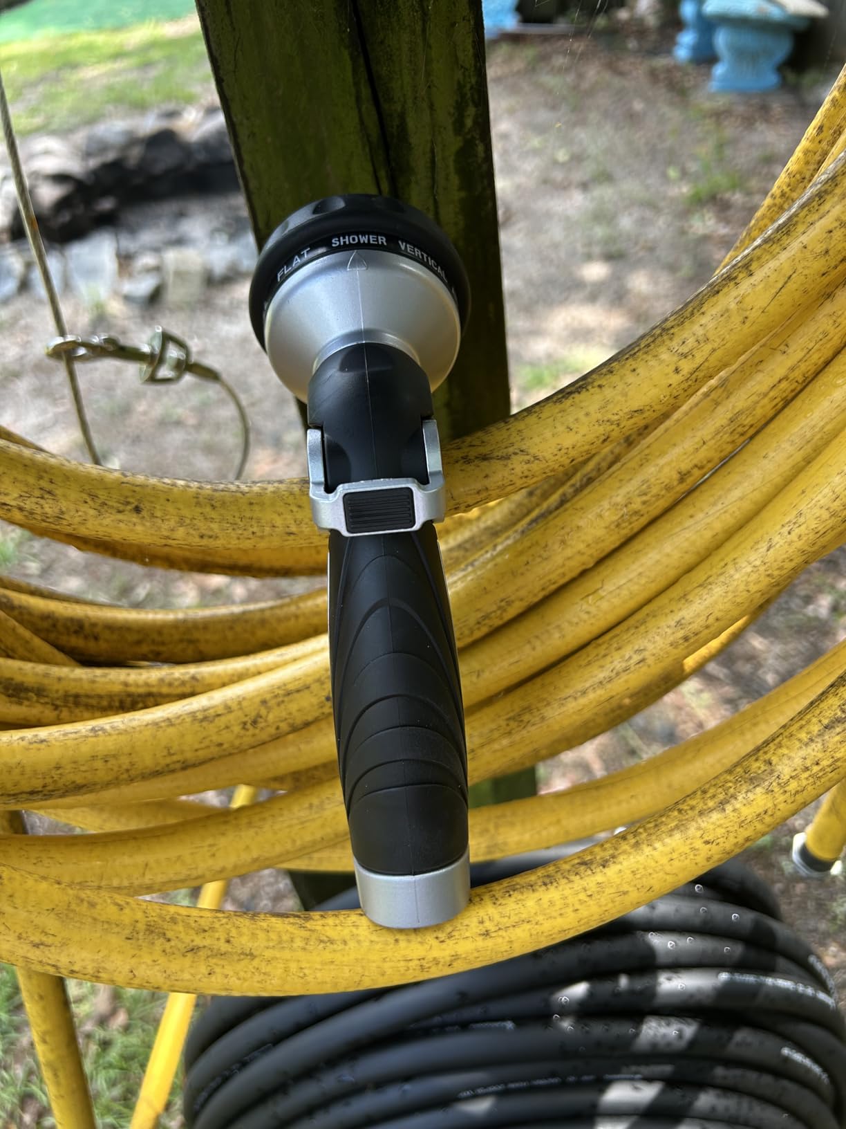 RESTMO Hose Nozzle Heavy Duty, Metal Water Hose Sprayer for Garden, 9 Spray Patterns | High Pressure | Thumb Flow Control | On/Off Valve, Ideal for Outdoor Lawn & Plant Watering, Car & Pet Washing Customer Review RESTMO Hose Nozzle Heavy Duty, Metal Water Hose Sprayer for Garden, 9 Spray Patterns | High Pressure | Thumb Flow Control | On/Off Valve, Ideal for Outdoor Lawn & Plant Watering, Car & Pet Washing - Customer Photo 2