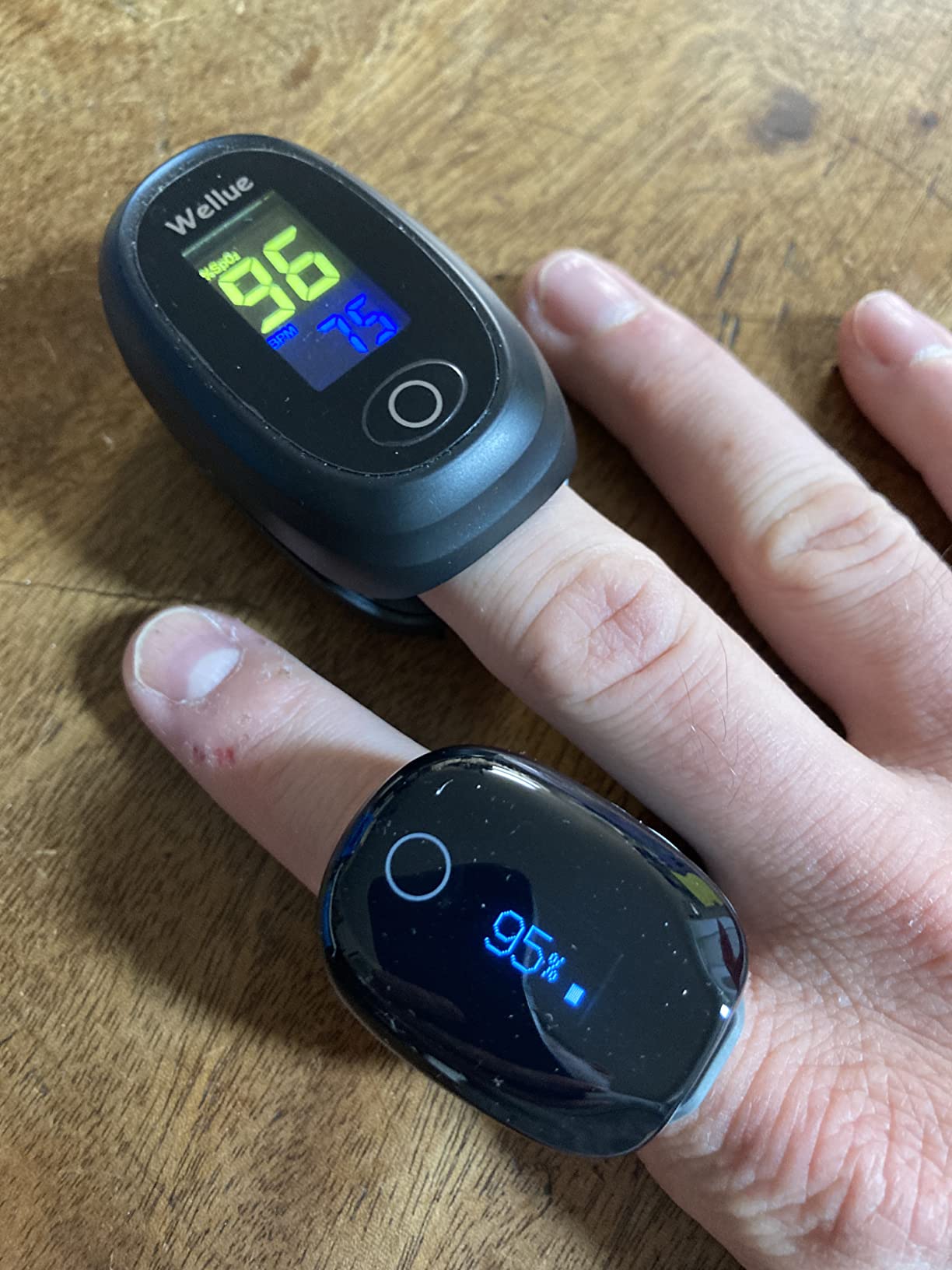 Wellue O2Ring Oxygen Monitor with Vibration Reminder -Bluetooth O2 Pulse Oximeter Rechargeable, Continuous Recording of SpO2 & PR, Blood Oxygen Saturation Tracker with Free APP & PC Reports - Customer Photo 1