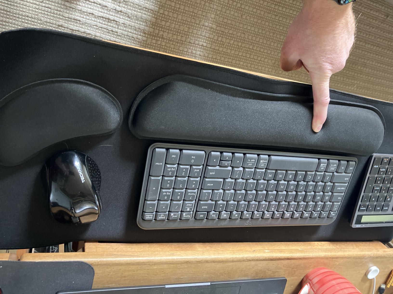GORILLA GRIP Silky Memory Foam Wrist Rest for Computer Keyboard, Mouse, Ergonomic Design for Typing Pain Relief, Desk Pads Support Hand and Arm, Mousepad Rests, Stain Resistant, 2 Piece Pad, Black - Customer Photo 4