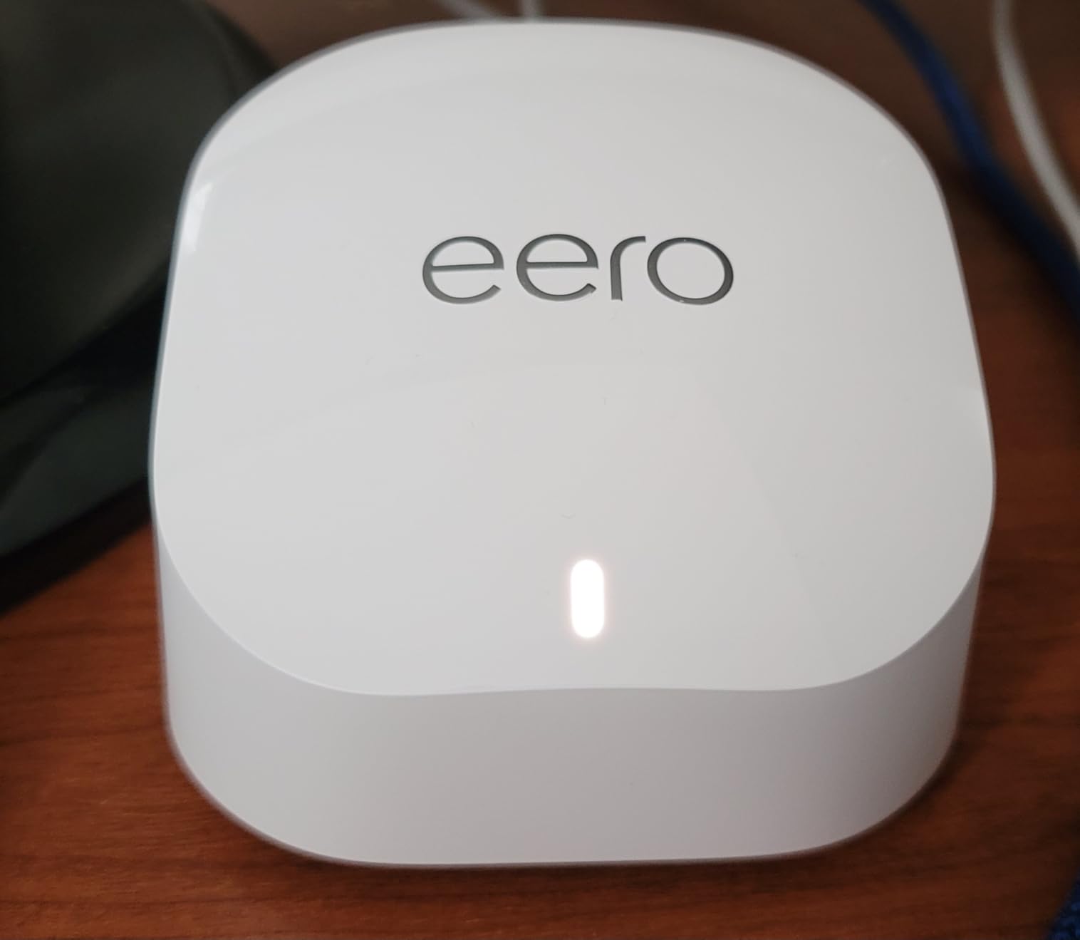 Amazon eero 6+ mesh wifi system - Supports internet plans up to a Gigabit, Coverage up to 4,500 sq. ft., Connect 75+ devices, 3-pack - Customer Photo 5