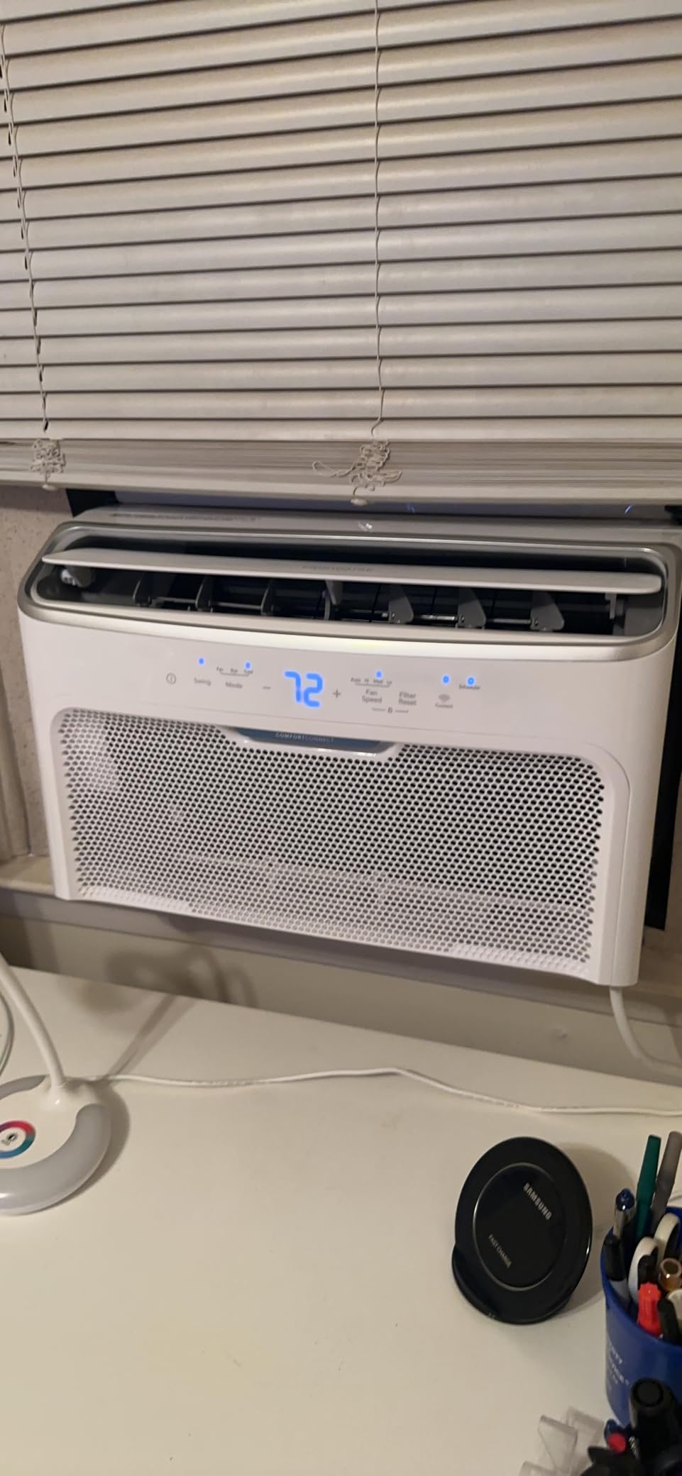 Frigidaire Gallery 10,000 BTU Smart Inverter Window Air Conditioner & Dehumidifier with Remote, 115V, Cools up to 450 Sq. Ft. for Apartment, Bedroom, Medium Rooms - Customer Photo 1