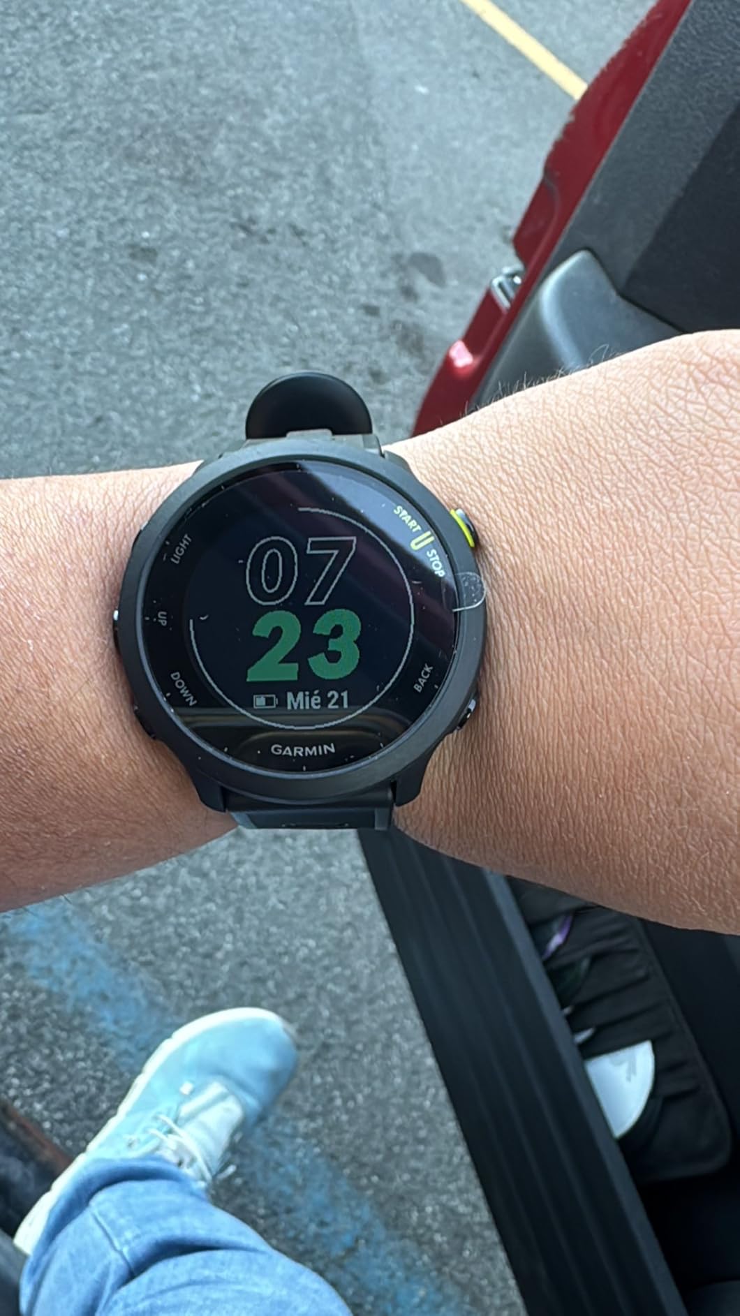 Garmin Forerunner 55, GPS Running Watch with Daily Suggested Workouts, Up to 2 Weeks of Battery Life, Black - 010-02562-00 Customer Review Garmin Forerunner 55, GPS Running Watch with Daily Suggested Workouts, Up to 2 Weeks of Battery Life, Black - 010-02562-00 - Customer Photo 5