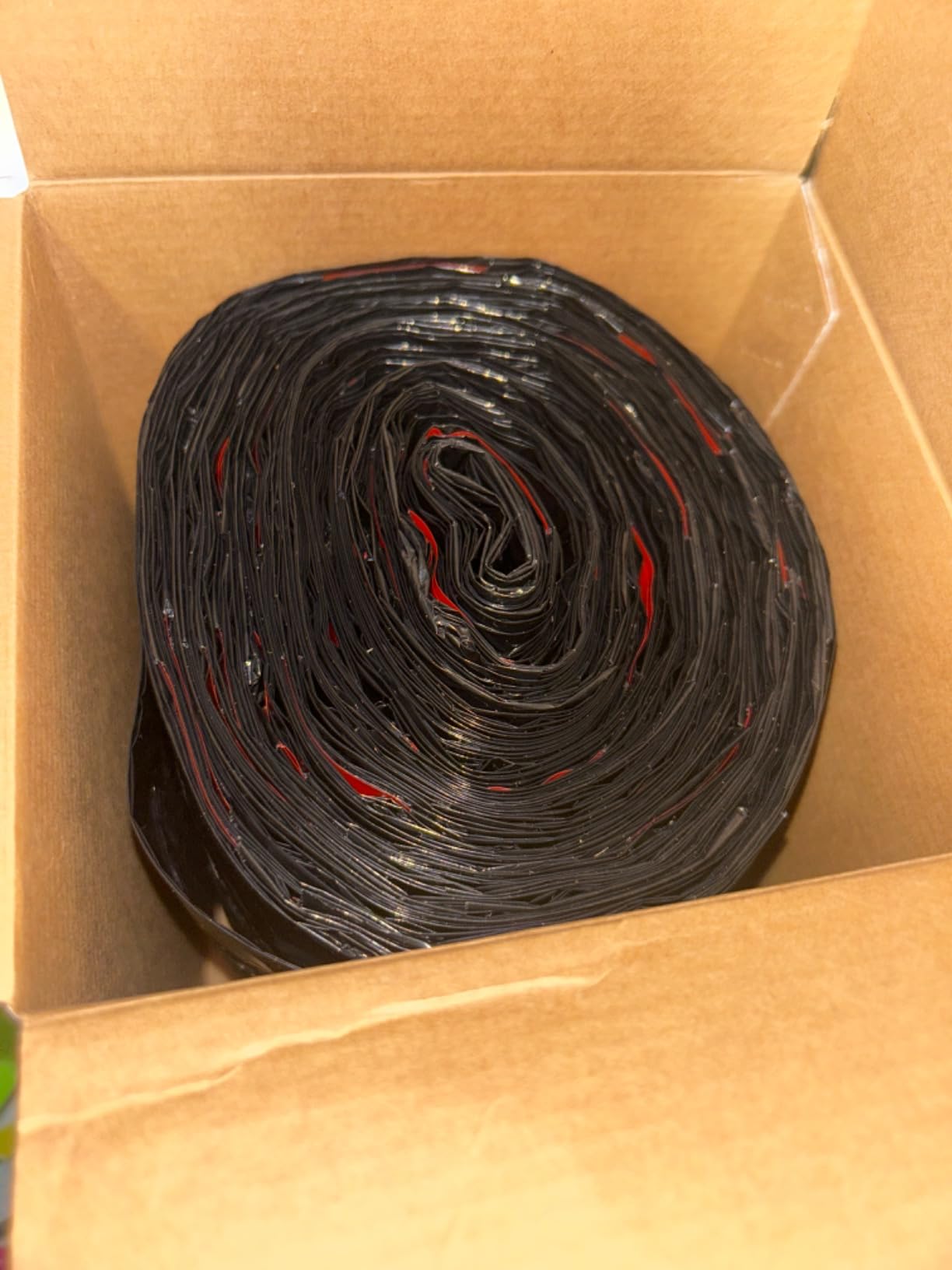 Amazon Basics Flextra Multipurpose Drawstring Trash Bags, 30 Gallon, 50 Count - Customer Photo 2
