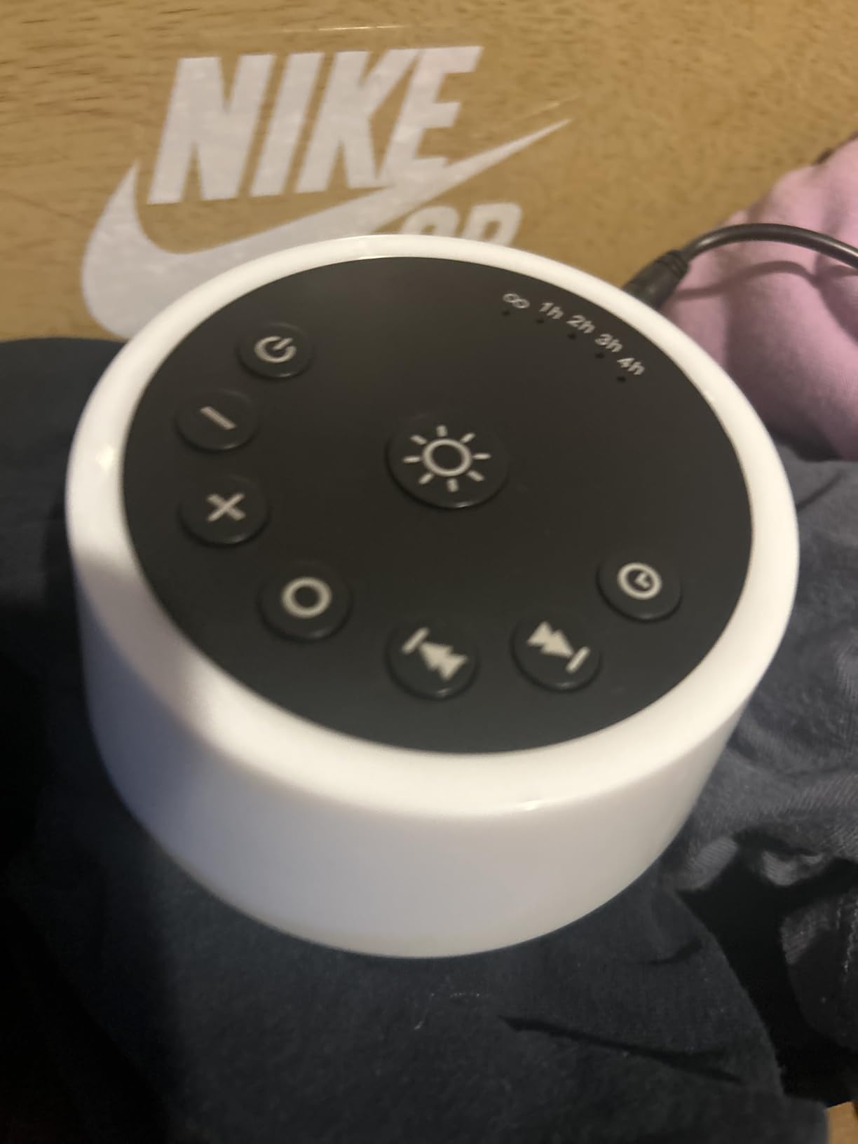Color Noise Sound Machines with 10 Colors Night Light 25 Soothing Sounds and Sleep White Noise Machine 32 Volume Levels 5 Timers Adjustable Brightness Memory Function for Adults Kids Baby - Customer Photo 2