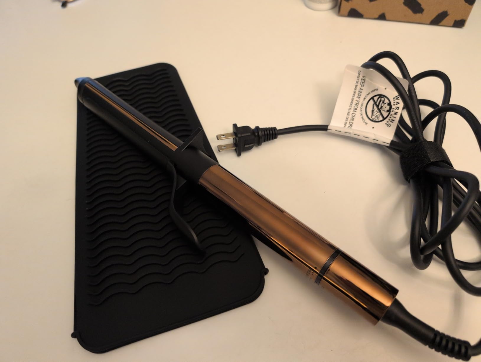 ELLA BELLA® Curling Iron 1 Inch • Professional Hair Curler • Curling Wand • Ceramic Curling Irons • Transform Your Look in Seconds • Suitable for All Hair Types • Say Goodbye to Heat Damage - Customer Photo 2