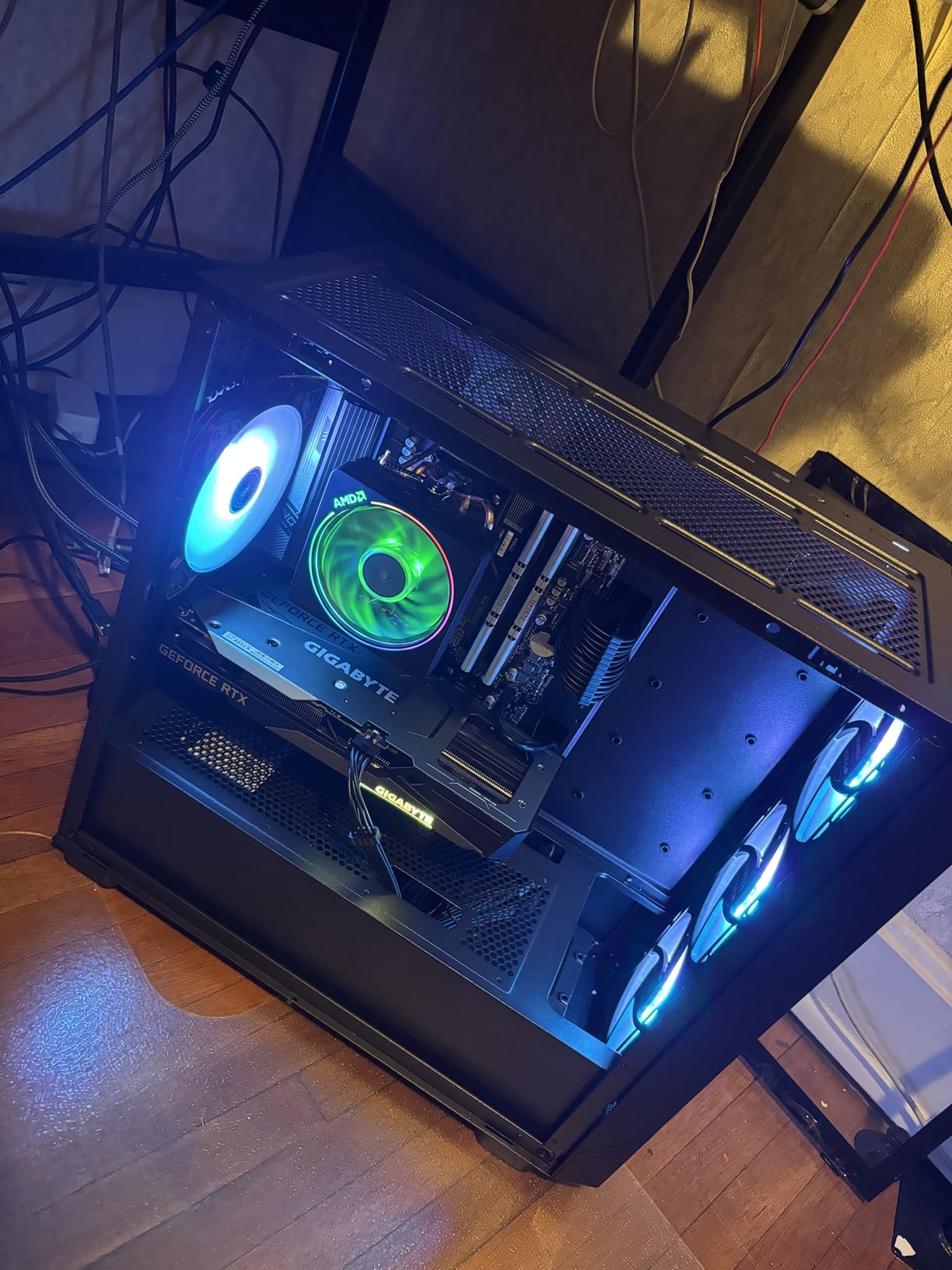 GIGABYTE GeForce RTX 3060 Gaming OC 12G (REV2.0) Graphics Card, 3X WINDFORCE Fans, 12GB 192-bit GDDR6, GV-N3060GAMING OC-12GD REV2.0 customer photo 2