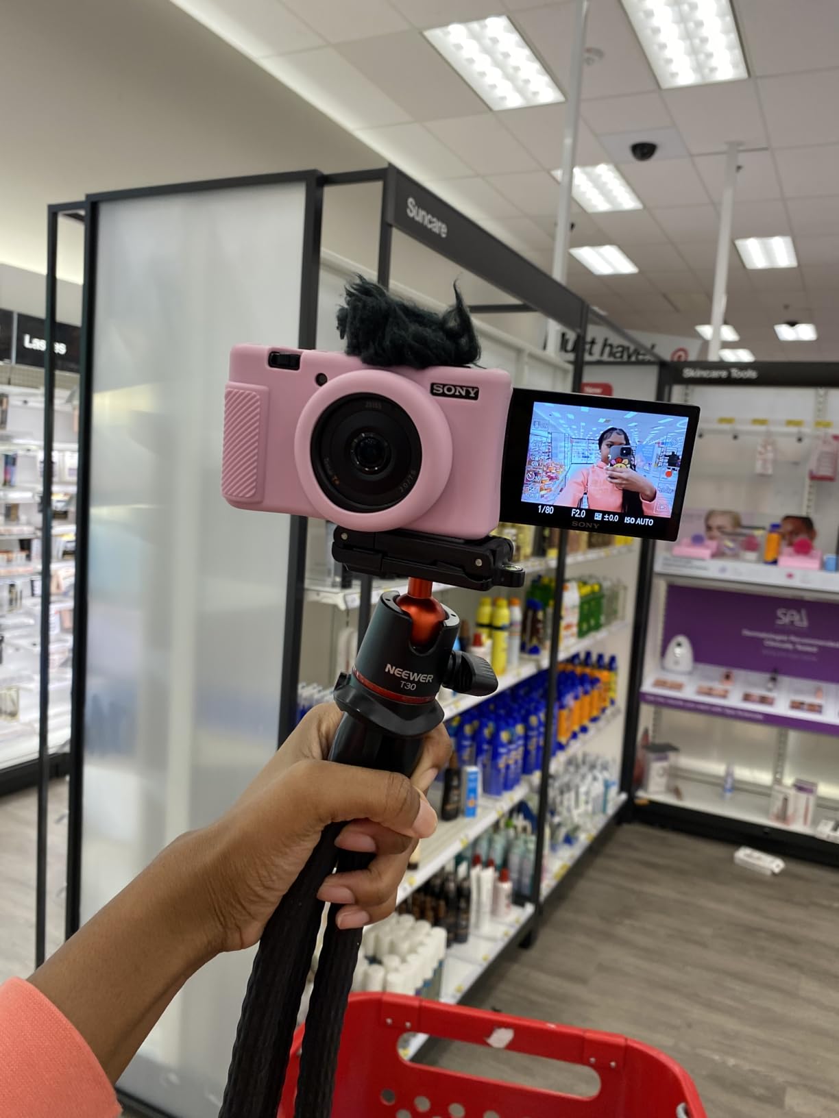 NEEWER Camera Tripod with Remote, Mini Flexible Vlog Phone Tripod Stand with Action Camera Mount Adapter, Hidden Phone Holder & Cold Shoe Compatible with iPhone Hero13 12 11 10 9, Max Load 4.4lb, TP34 Customer Review NEEWER Camera Tripod with Remote, Mini Flexible Vlog Phone Tripod Stand with Action Camera Mount Adapter, Hidden Phone Holder & Cold Shoe Compatible with iPhone Hero13 12 11 10 9, Max Load 4.4lb, TP34 - Customer Photo 5