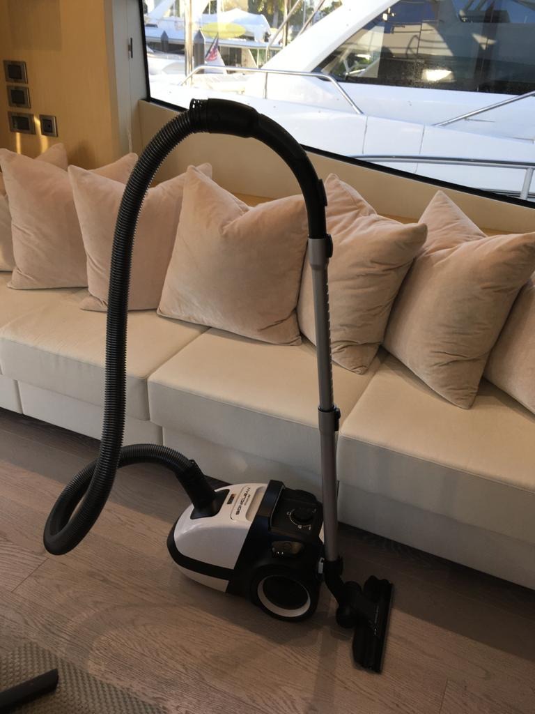 Soniclean WhisperJet C2 Canister Vacuum Cleaner - Ultra-Quiet Operation - U15 ULPA Filtration - Designed in Germany Customer Review Soniclean WhisperJet C2 Canister Vacuum Cleaner - Ultra-Quiet Operation - U15 ULPA Filtration - Designed in Germany - Customer Photo 2