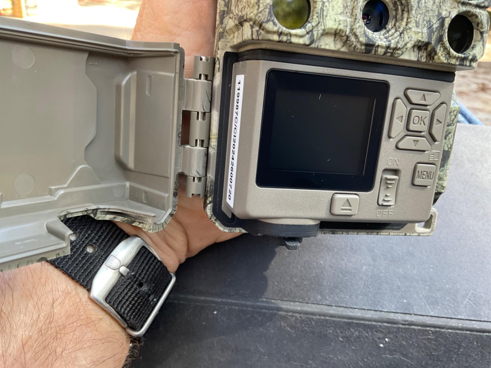 Bushnell Core DS-4K No Glow Trail Camera. Hunting Game Camera with 4K Video and 32MP Images, Tree Bark Camo Customer Review Bushnell Core DS-4K No Glow Trail Camera. Hunting Game Camera with 4K Video and 32MP Images, Tree Bark Camo - Customer Photo 1