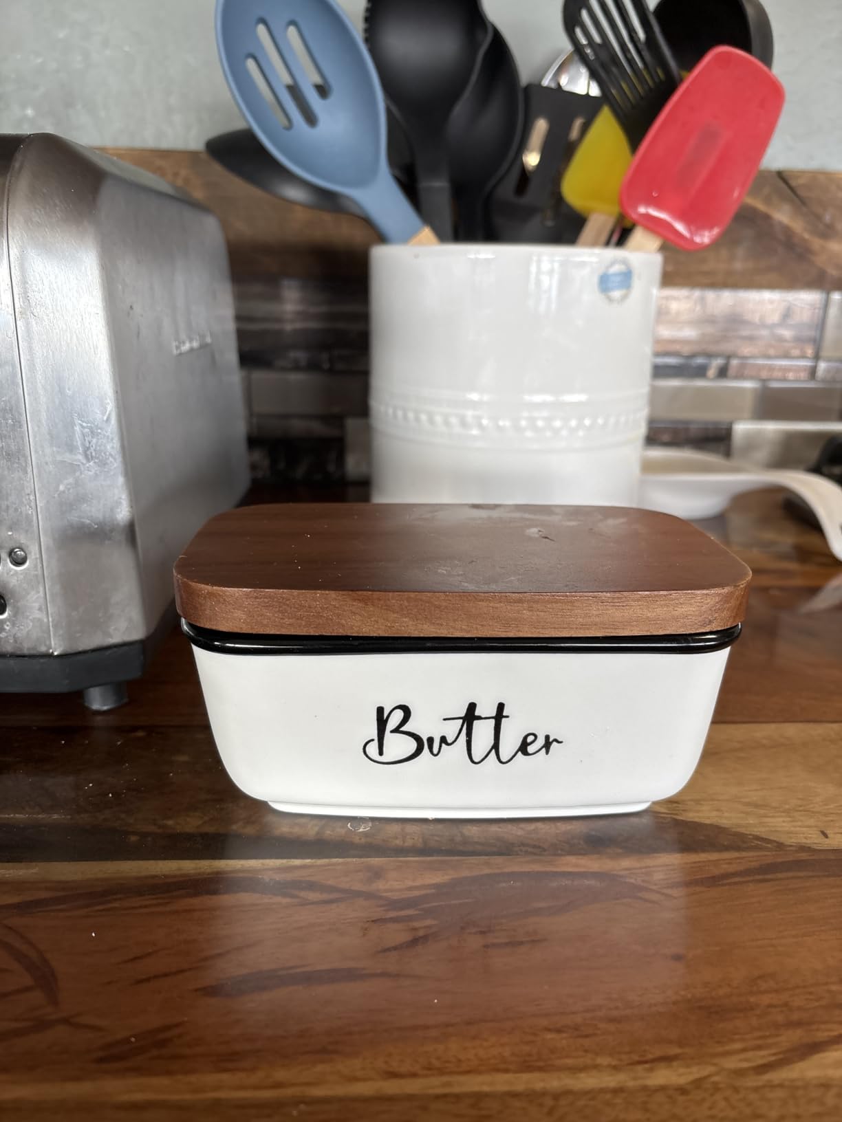 Butter Dish with Lid, ALELION Large Ceramic Butter Dish for Countertop, Butter Keeper with Thick Acacia Wood Lid, Kitchen Decor and Accessories for Kitchen Gifts, White - Customer Photo 2