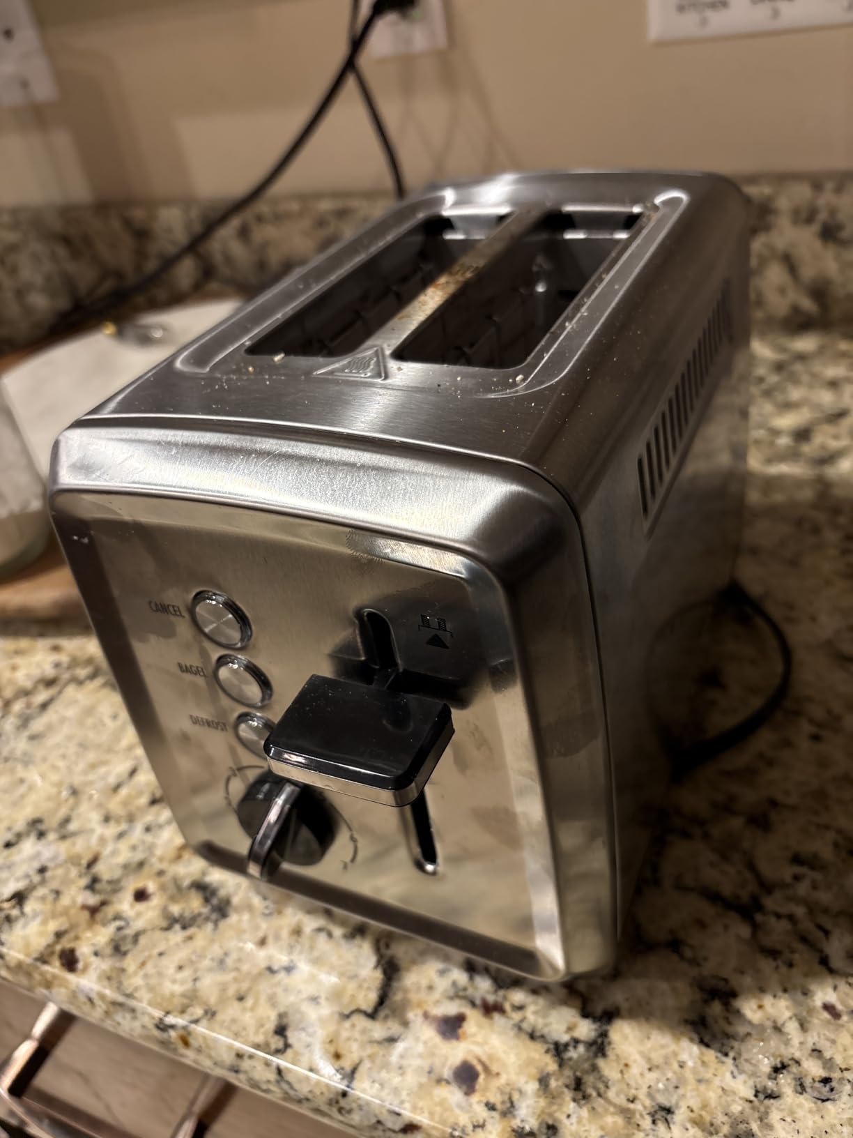 Hamilton Beach 2 Slice Toaster with Extra-Wide Slots, Bagel Setting, Toast Boost, Slide-Out Crumb Tray, Auto-Shutoff & Cancel Button, Defrost Function, Stainless Steel (22794) - Customer Photo 1