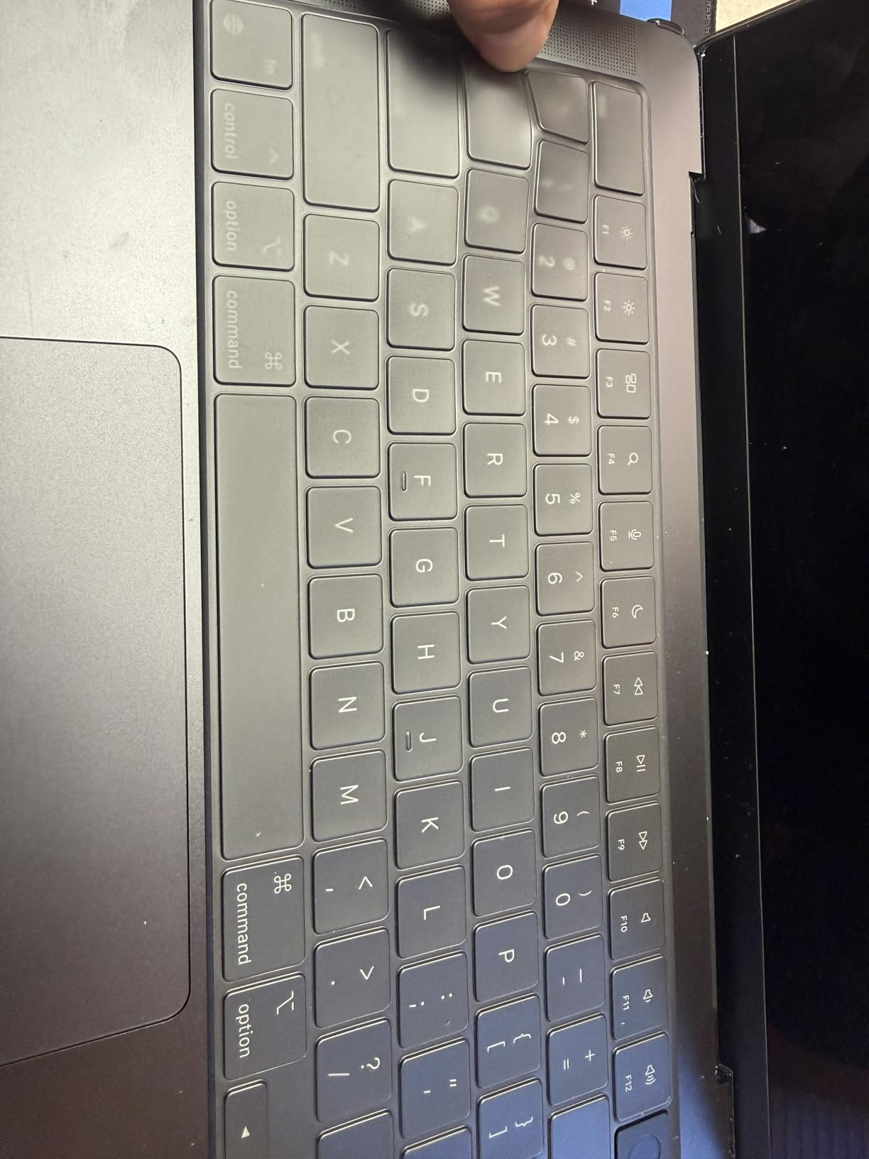 EooCoo Case Compatible with MacBook Pro 14 inch 2026-2021 M5-M1 Pro/Max Chip, Hard Shell Cases with Keyboard Cover, Screen Protector - Crystal Clear - Customer Photo 2