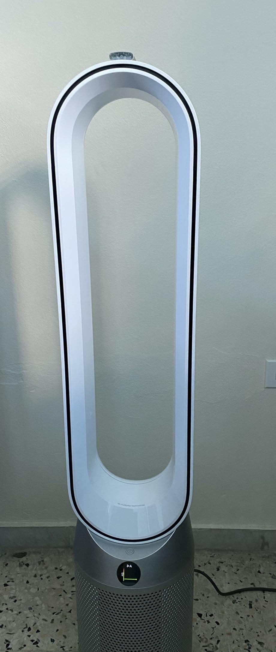 Dyson Purifier Cool TP07 Smart Air Purifier and Fan - White/Silver Customer Review Dyson Purifier Cool TP07 Smart Air Purifier and Fan - White/Silver - Customer Photo 1