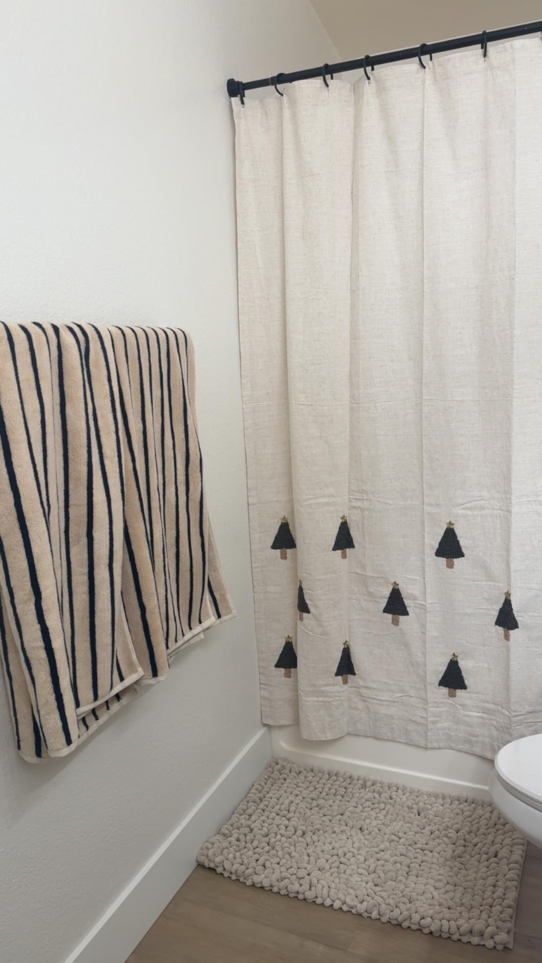 Brooklinen Super-Plush Turkish Cotton Hand Towels - Set of 2 - Cotton, 820 GSM, Highly Absorbent, Machine Washable, Perfect for Home & Bathroom (20