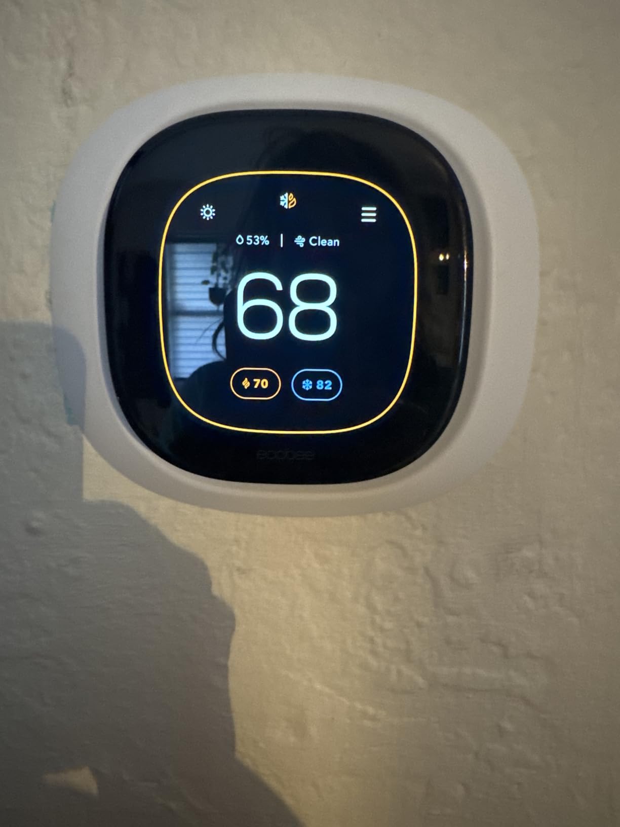 ecobee Smart Thermostat Premium with Smart Sensor and Air Quality Monitor - Programmable Wifi Thermostat - Works with Siri, Alexa, Google Assistant, Black customer photo 2