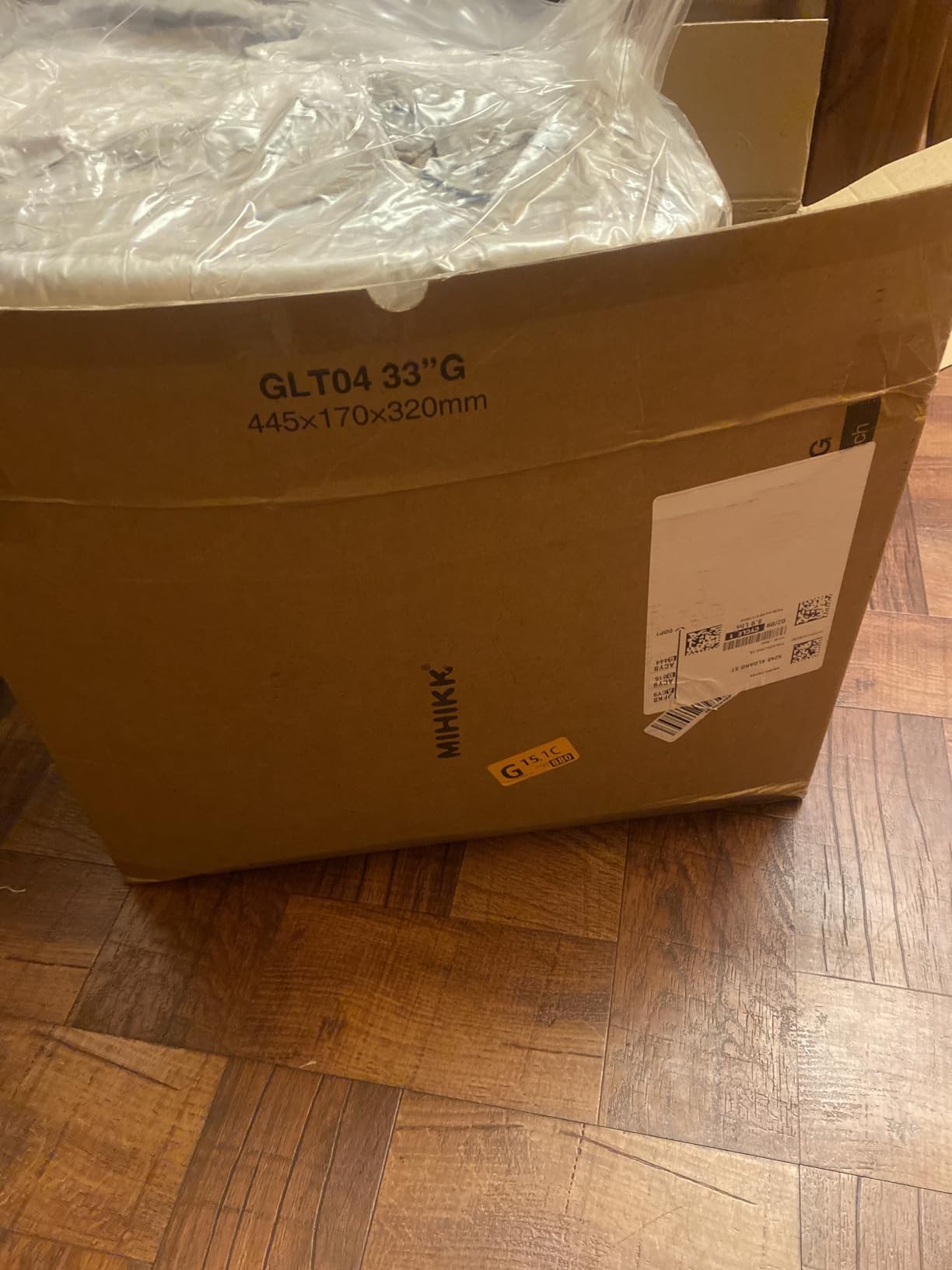 Puffs Plus Lotion Facial Tissues, 8 Family Boxes, 124 Facial Tissues per Box, Allergies and Colds - Customer Photo 1